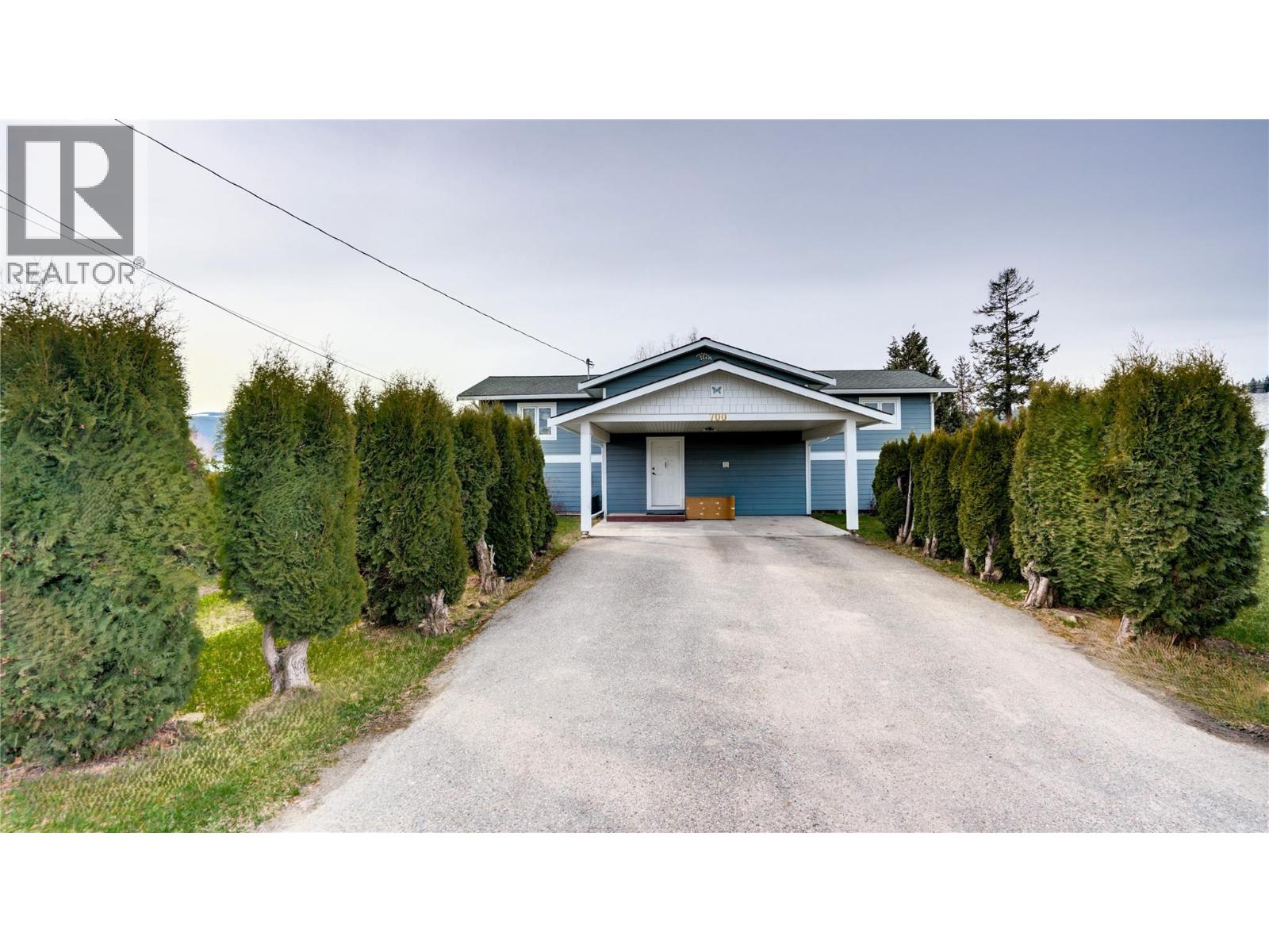 700 Bass Avenue, Enderby, British Columbia  V4Y 4B4 - Photo 2 - 10394922