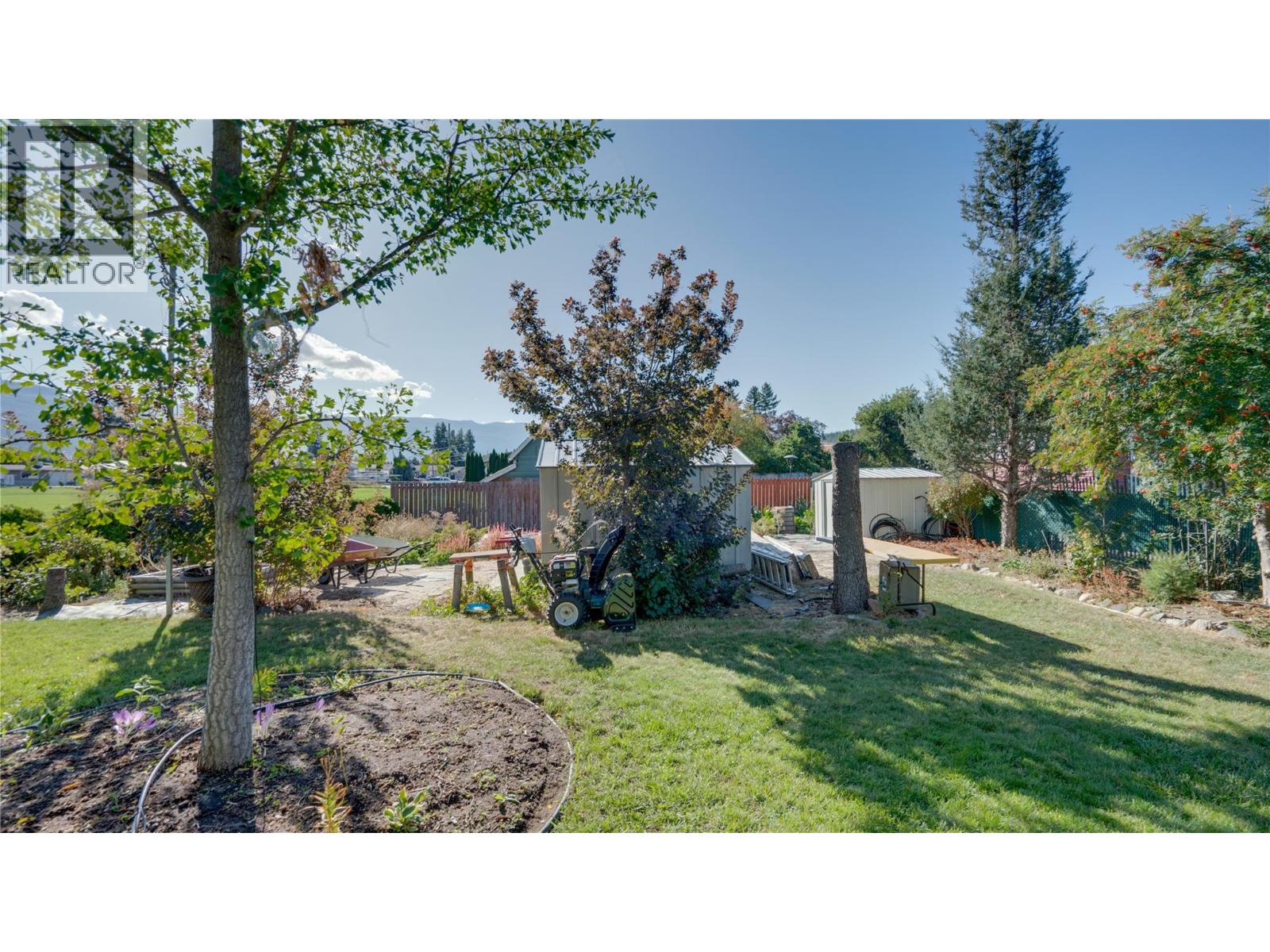 700 Bass Avenue, Enderby, British Columbia  V4Y 4B4 - Photo 49 - 10394922
