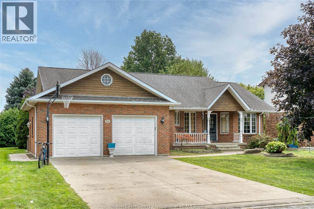 54 Shawnee Court, Leamington, Ontario  N8H 5A9 - Photo 1 - 26019852