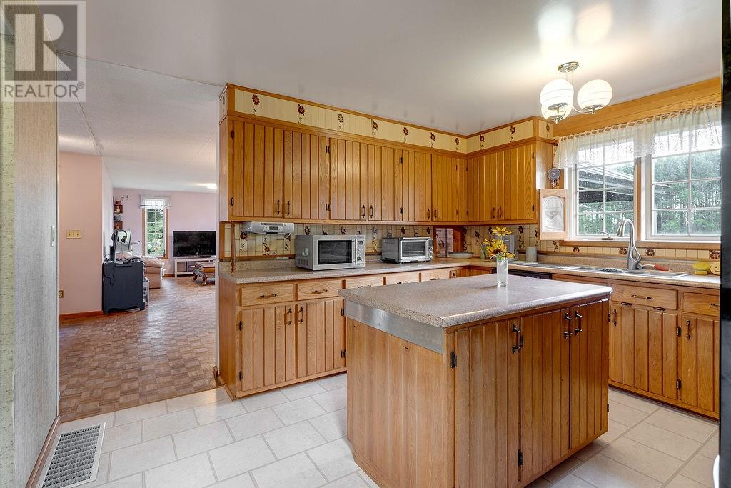 4555 Dupuis Drive, Hanmer, Ontario  P3P 0B3 - Photo 4 - 2129808