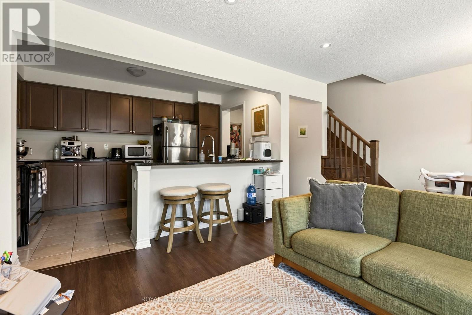 312 Jemima Drive, Oakville, Ontario  L6M 0V6 - Photo 8 - W13592560