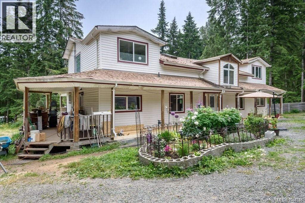2524 Macaulay Rd, Black Creek, British Columbia  V9J 1B5 - Photo 2 - 1046388