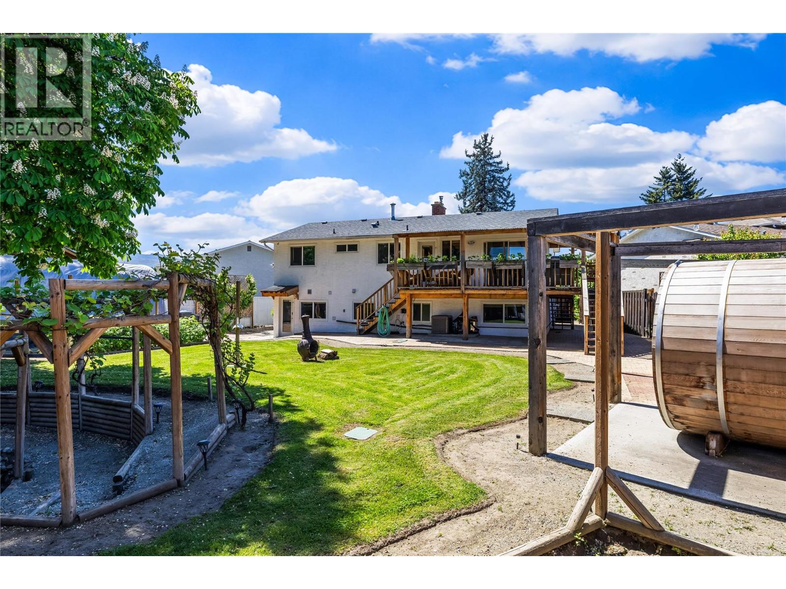 992 Grenfell Court, Kelowna, British Columbia  V1Y 8C5 - Photo 35 - 10386422
