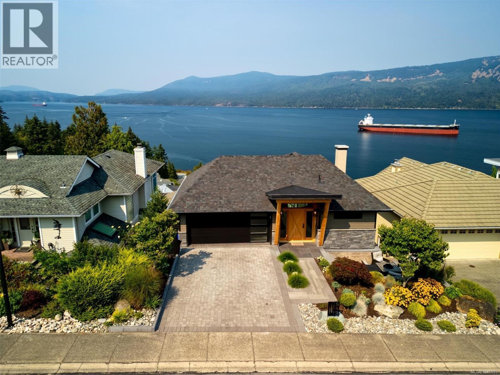 553 Marine View, Cobble Hill, British Columbia
