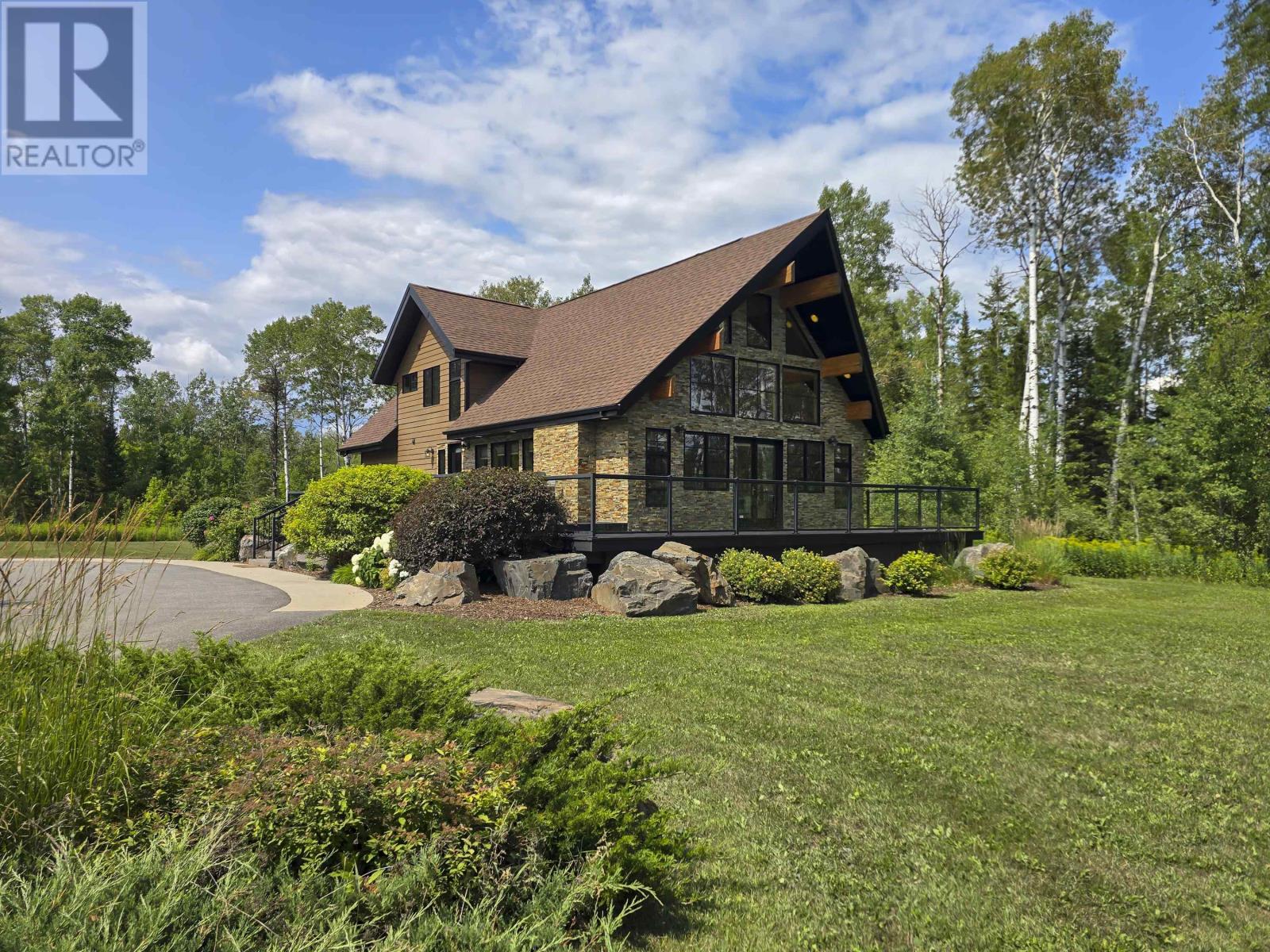 6065 Loch Lomond Road, Thunder, Ontario  P7J 1E7 - Photo 4 - TB2602350