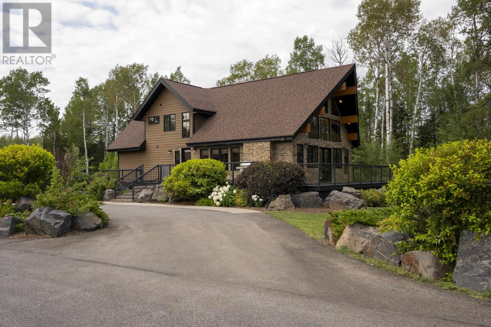 6065 Loch Lomond Road, Thunder, Ontario  P7J 1E7 - Photo 5 - TB2602350