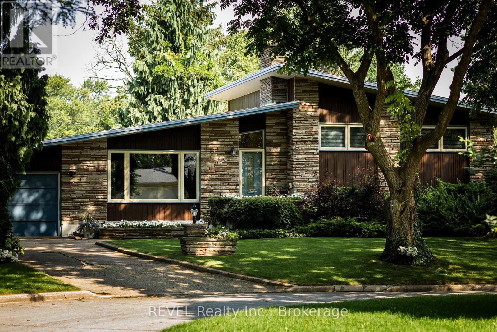 7 GLENAYR PLACE, St. Catharines, Ontario