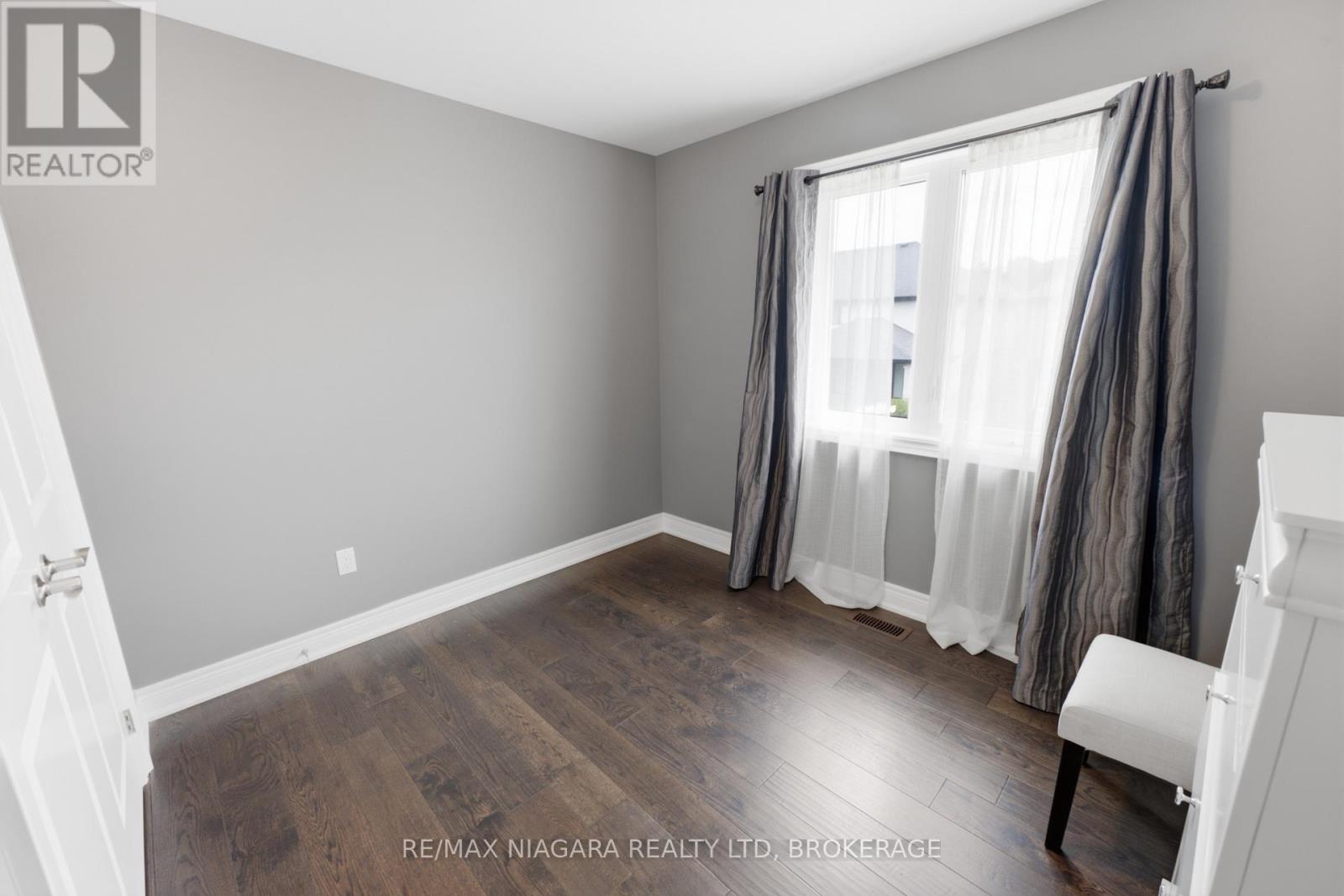 9305 Eagle Ridge Drive, Niagara Falls (Forestview), Ontario  L2H 0G4 - Photo 17 - X13676292