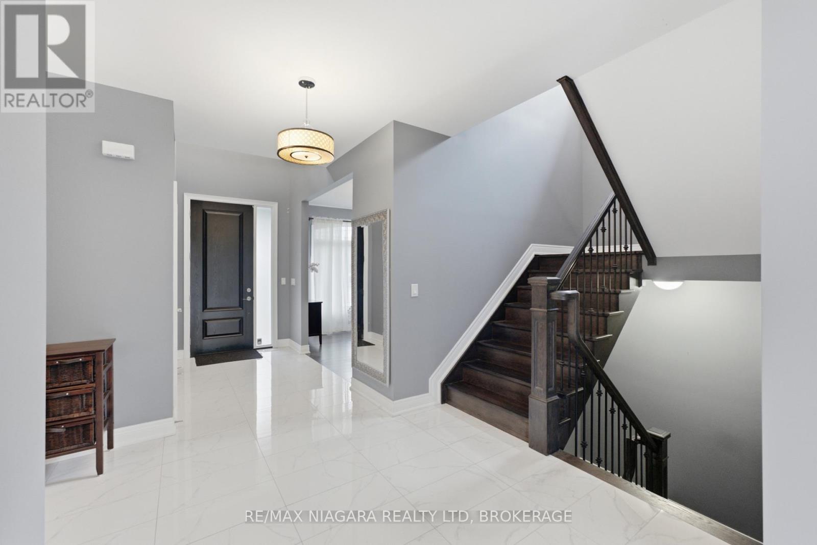 9305 Eagle Ridge Drive, Niagara Falls (Forestview), Ontario  L2H 0G4 - Photo 5 - X13676292