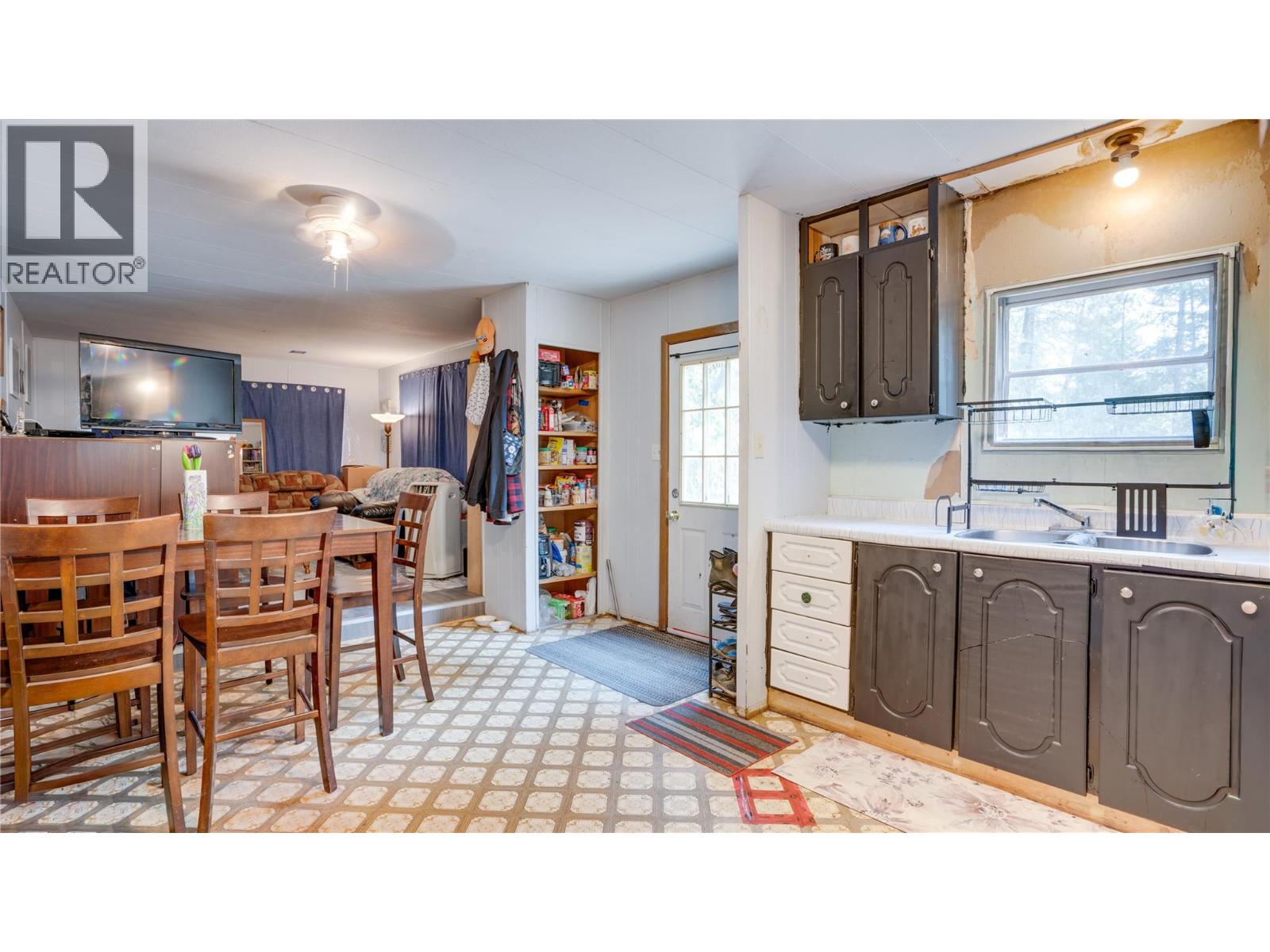 2996 Brockman Road, Salmon Arm, British Columbia  V1E 3K5 - Photo 51 - 10397533