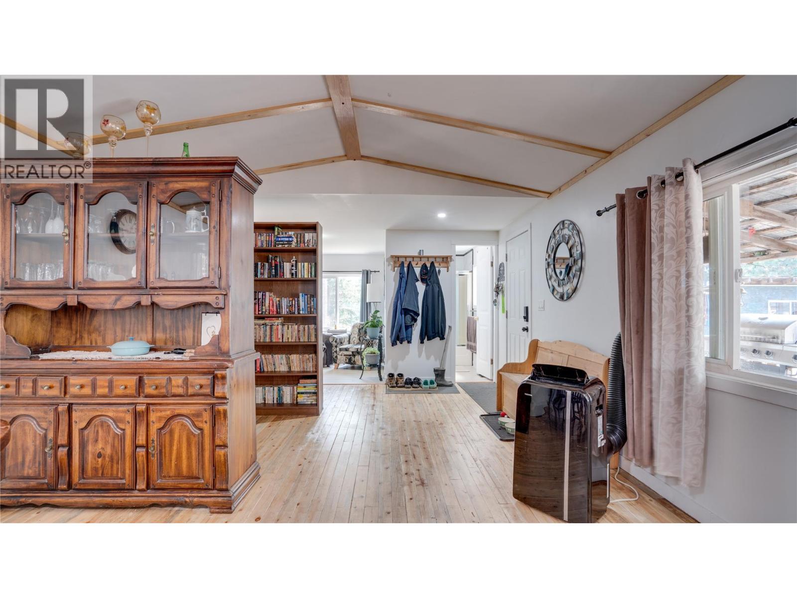2996 Brockman Road, Salmon Arm, British Columbia  V1E 3K5 - Photo 20 - 10397533