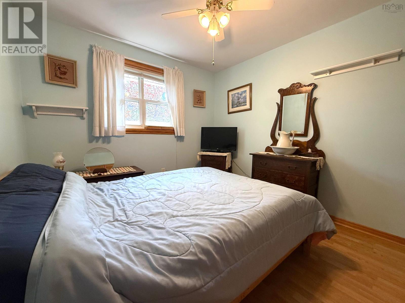 204 High Street, Bedford, Nova Scotia  B4A 1N7 - Photo 13 - 202620609