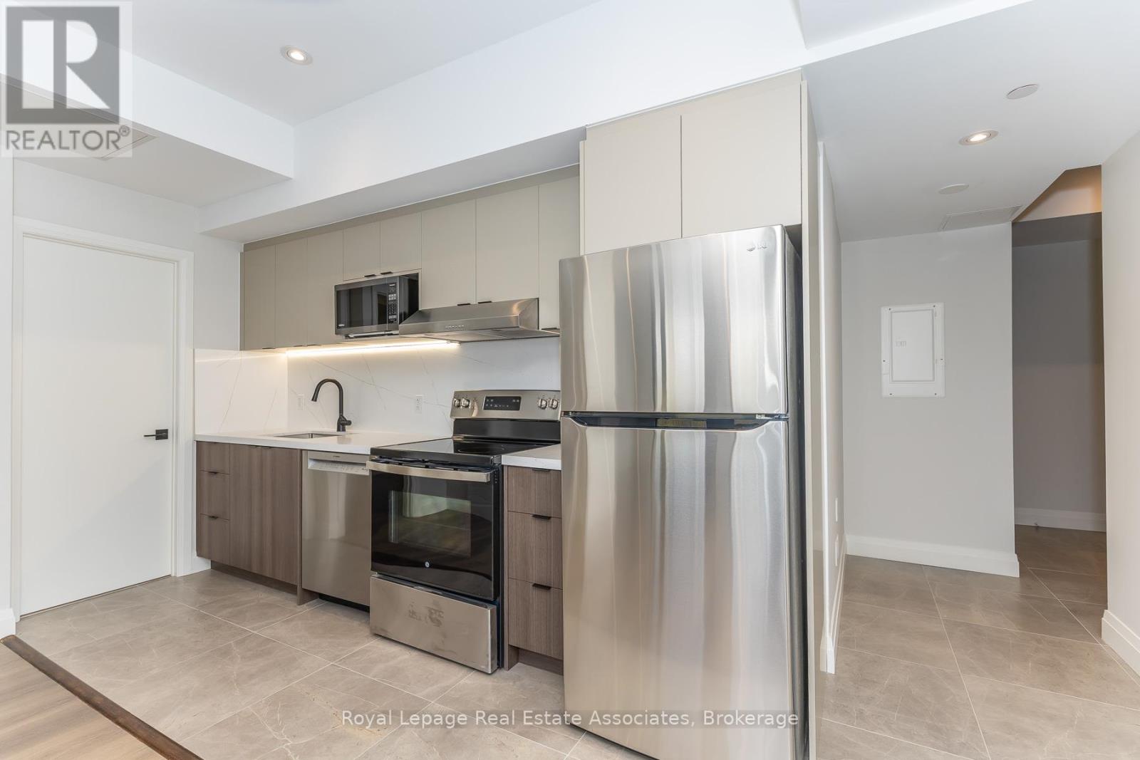 401 - 1000 Bathurst Street, Toronto, Ontario  M5R 3G7 - Photo 10 - C13081894