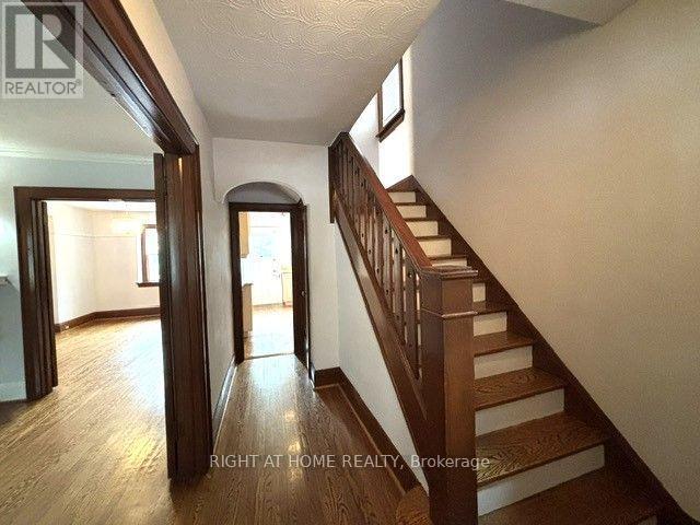 77 St Germain Avenue, Toronto, Ontario M5M 1V9 - Photo 6 - C13547390