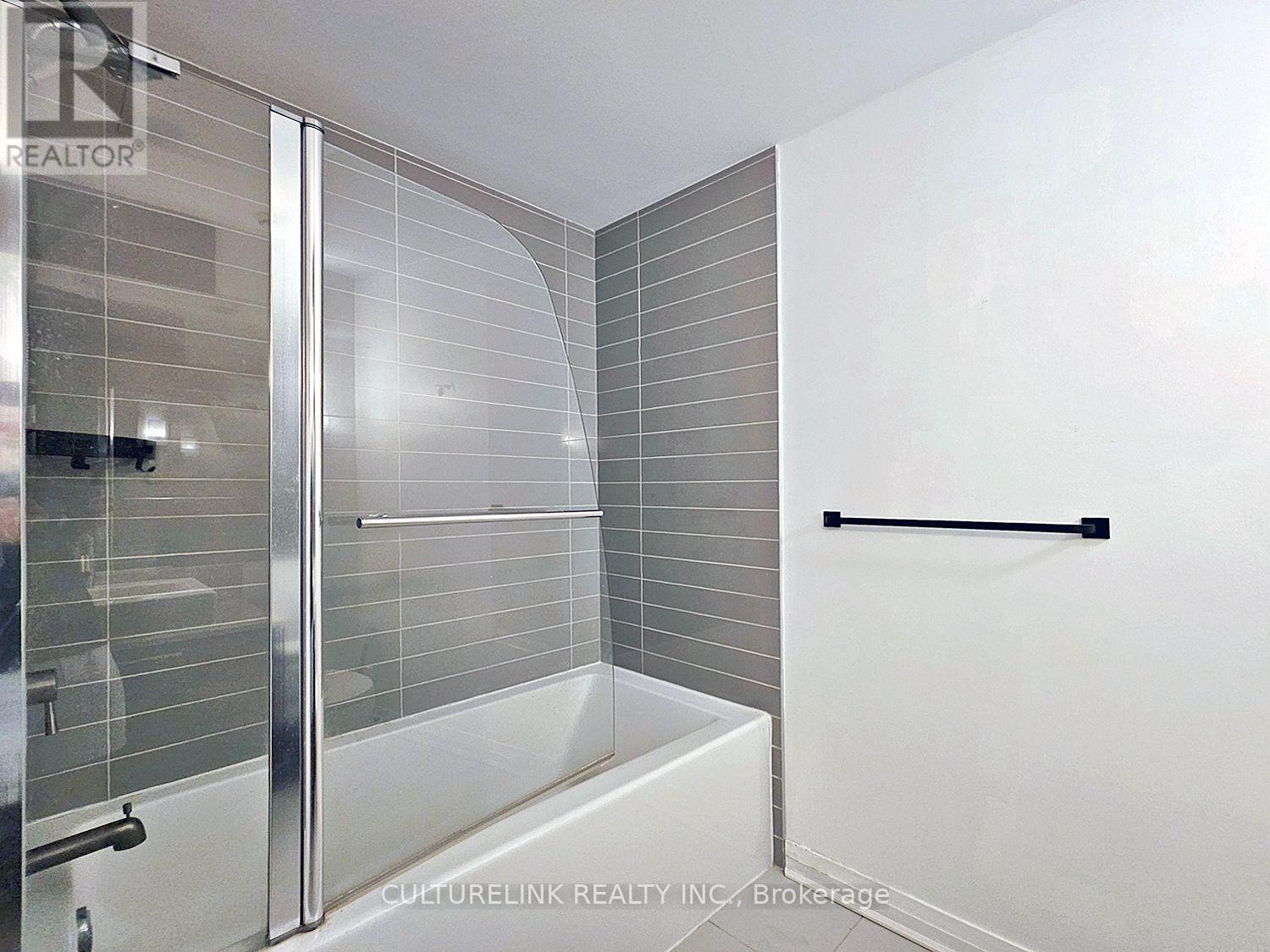 1712 - 8 Mercer Street, Toronto, Ontario  M5V 0C4 - Photo 12 - C13675848