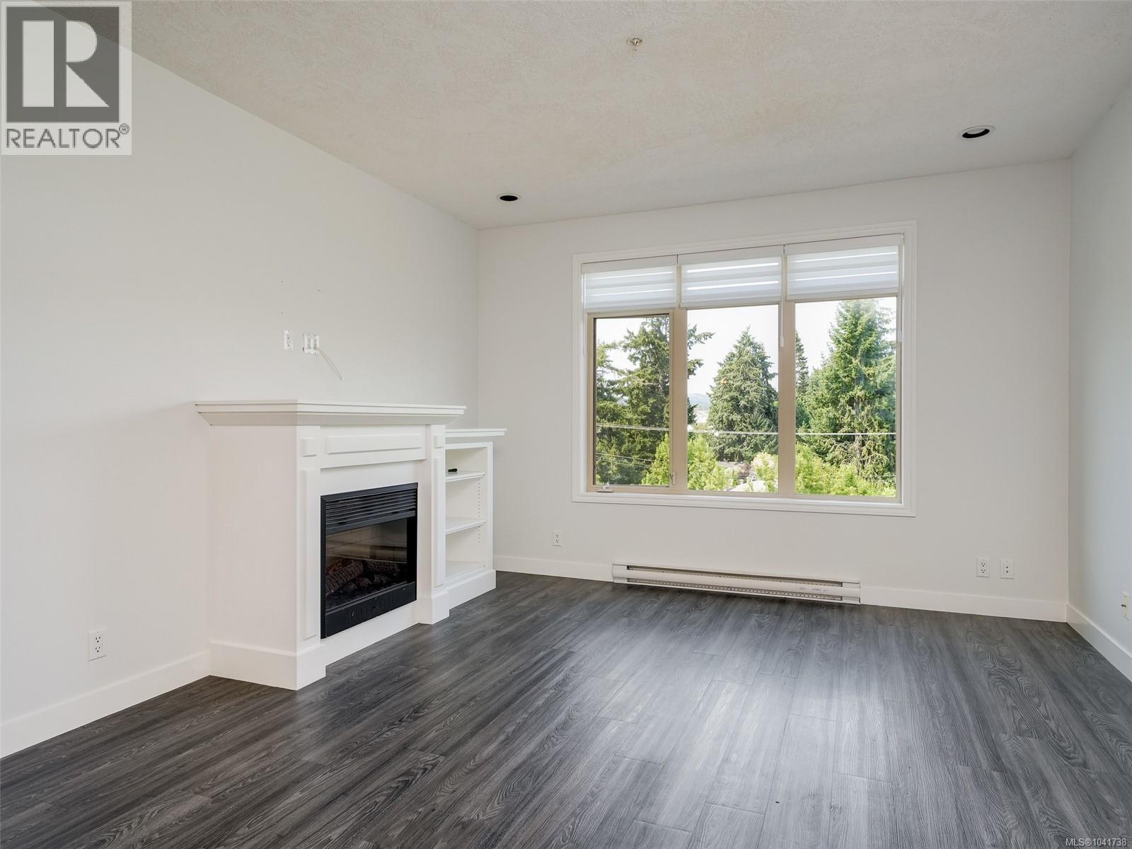 402 623 Treanor Ave, Langford, British Columbia  V9B 0B1 - Photo 2 - 1041738