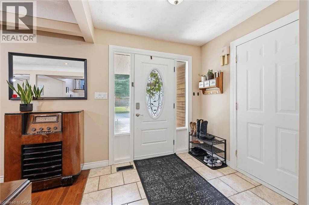 15 Edgar Drive, Brantford, Ontario  N3R 6X7 - Photo 4 - 40855832