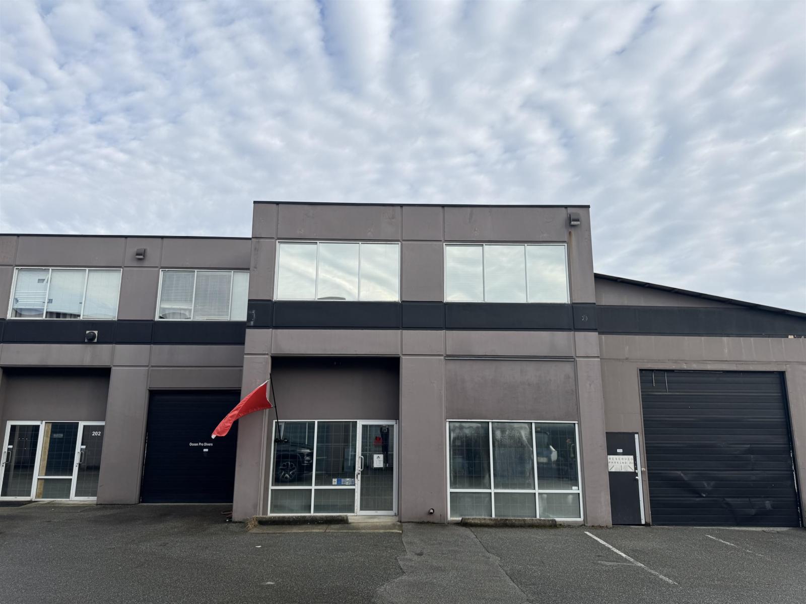 202 9706 188 Street, Surrey, British Columbia  V4N 3M2 - Photo 4 - C8078873