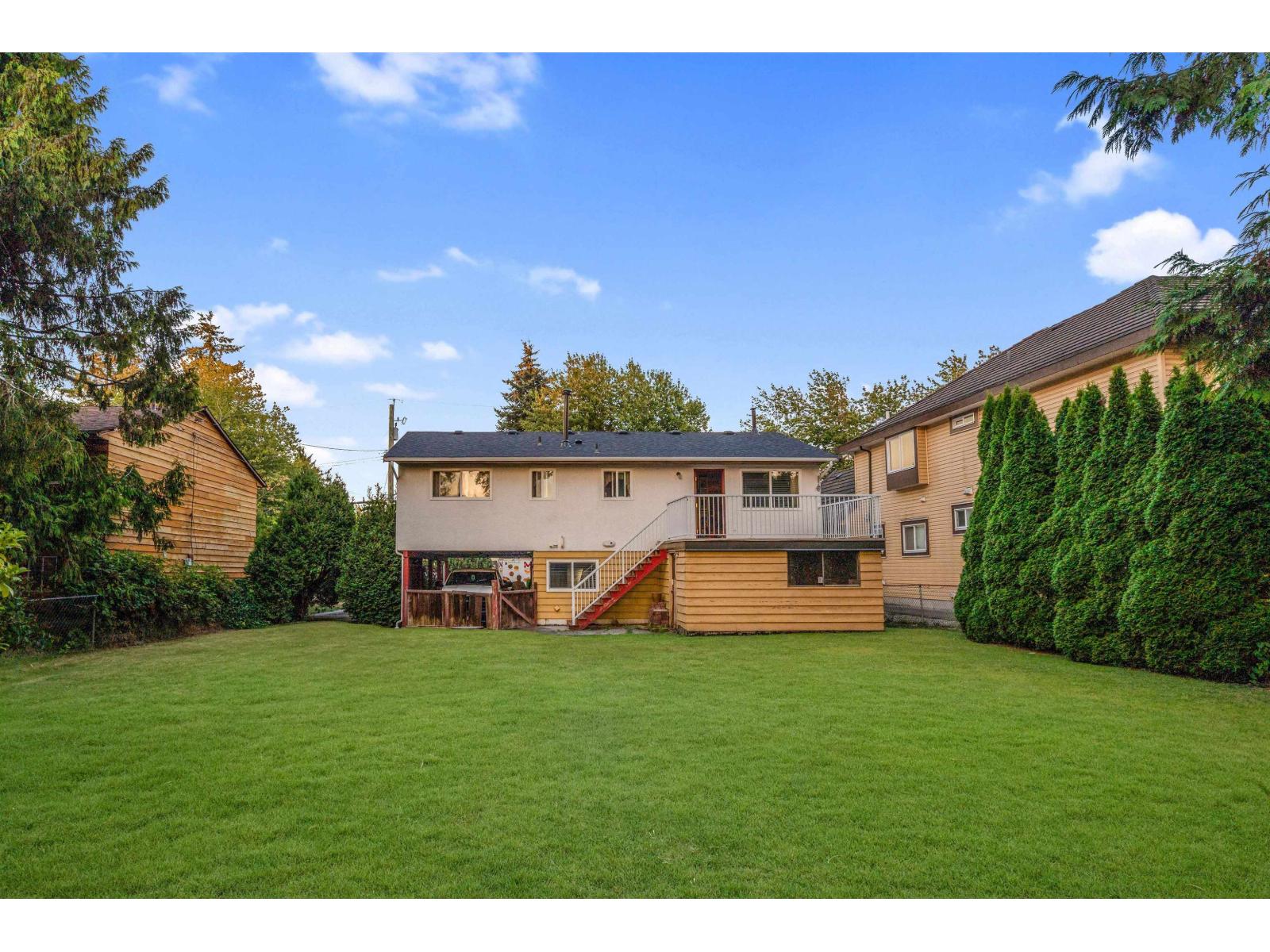 6331 129a Street, Surrey, British Columbia  V3X 1R9 - Photo 2 - R3155382