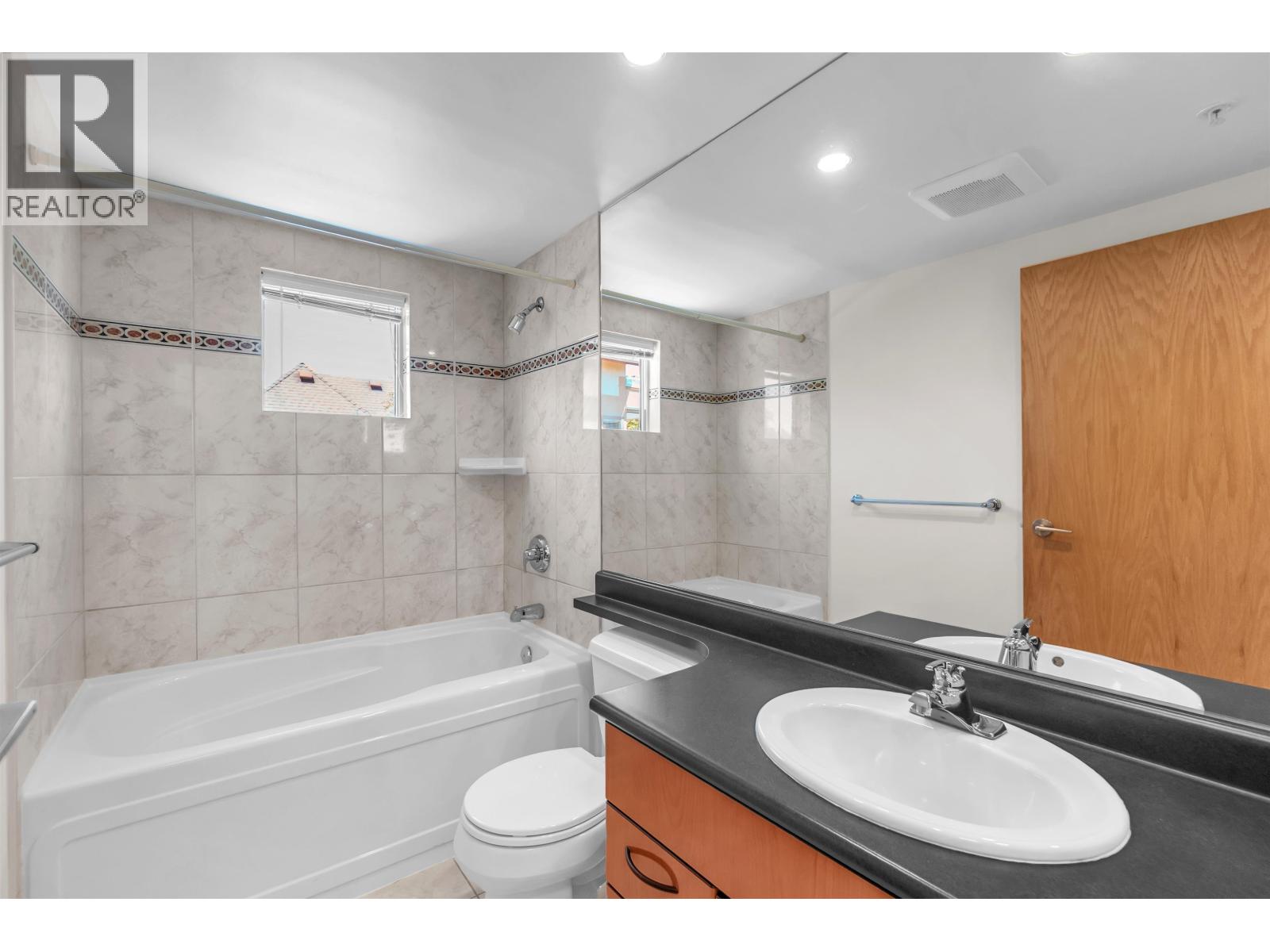 403 1818 W 6th Avenue, Vancouver, British Columbia  V6J 1R6 - Photo 17 - R3138443