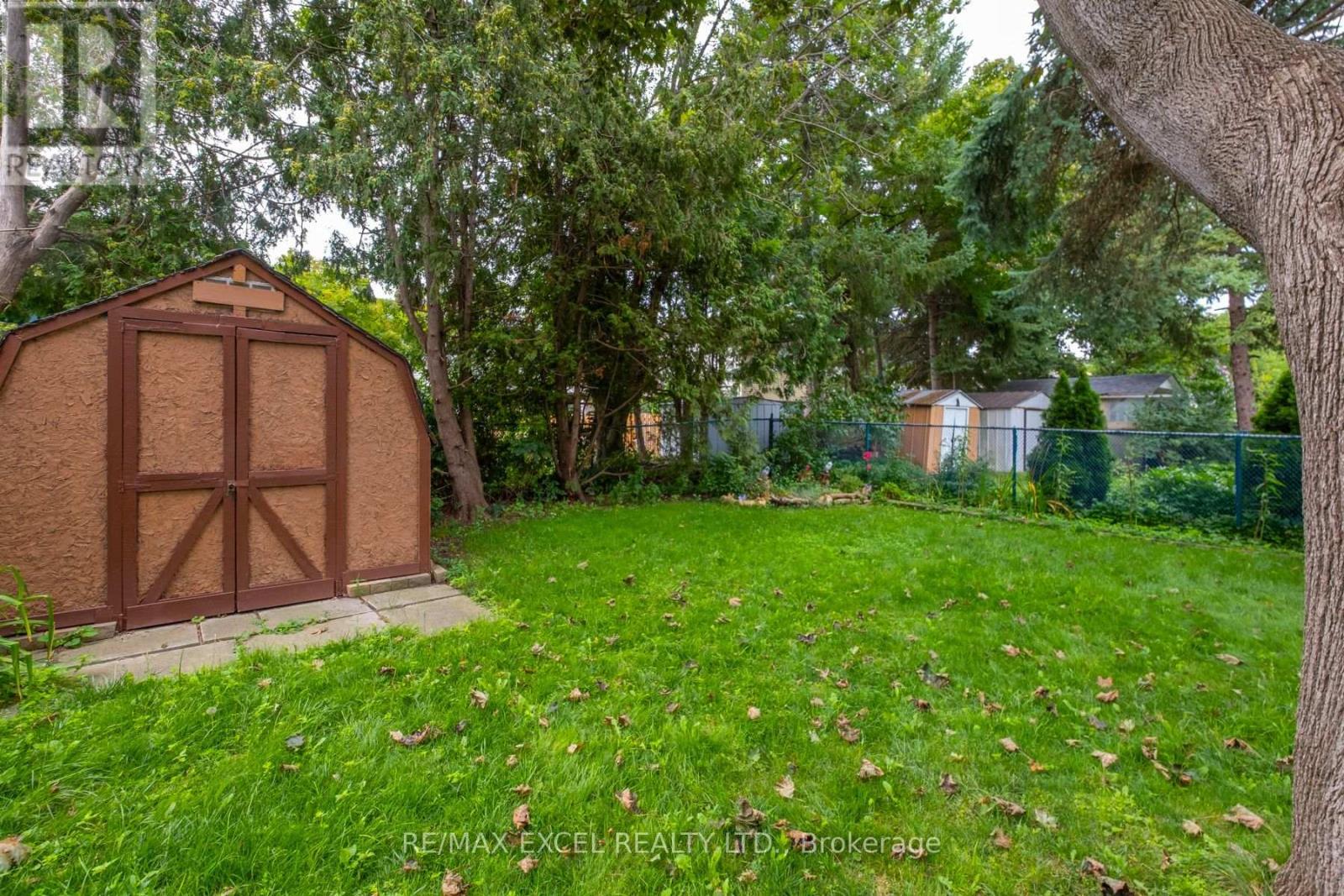 68 Applegate Crescent, Toronto, Ontario  M2H 2R4 - Photo 3 - C13675972