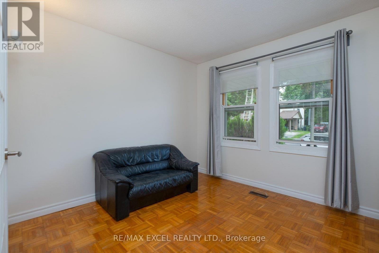 68 Applegate Crescent, Toronto, Ontario  M2H 2R4 - Photo 6 - C13675972