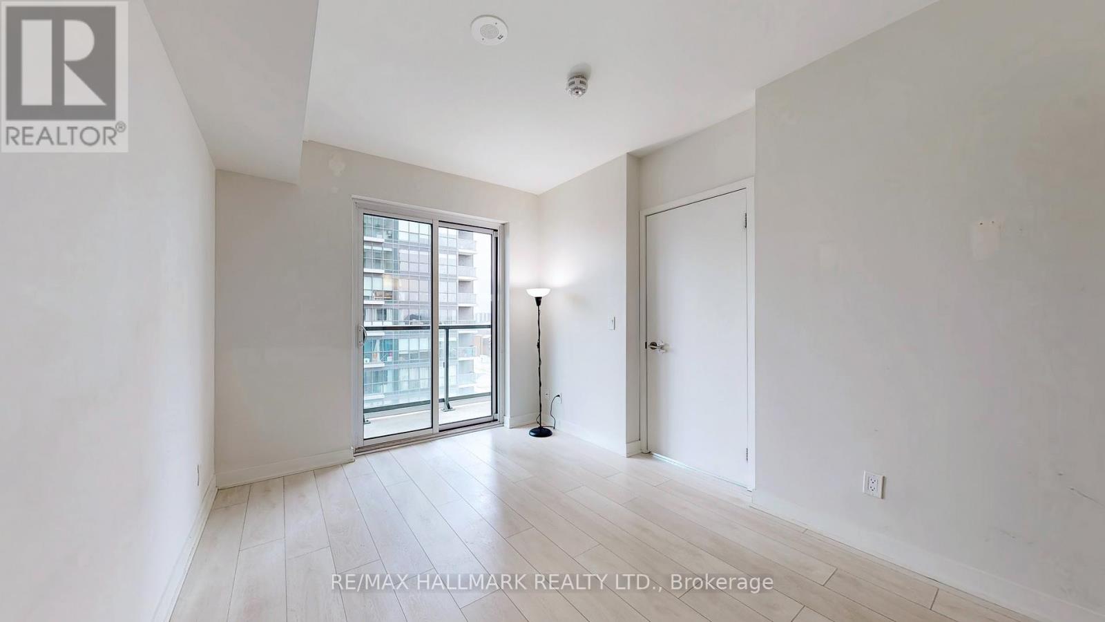 808 - 6 Sonic Way, Toronto, Ontario  M3C 0P1 - Photo 20 - C13675986