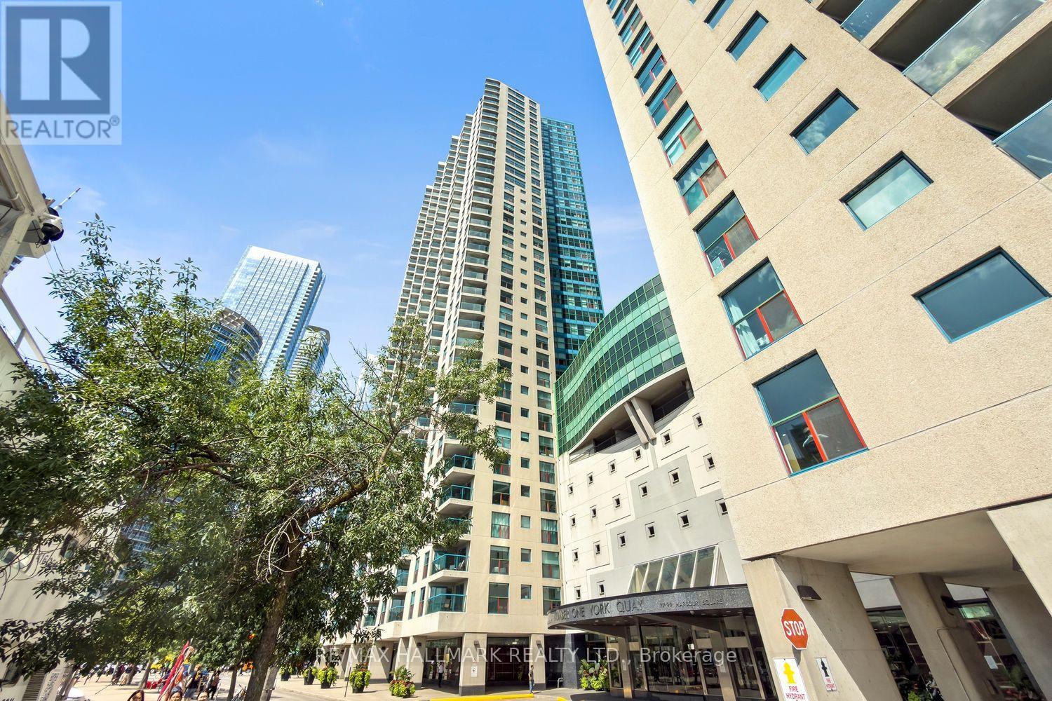 504 - 77 Harbour Square, Toronto, Ontario  M5J 2S2 - Photo 1 - C13676014