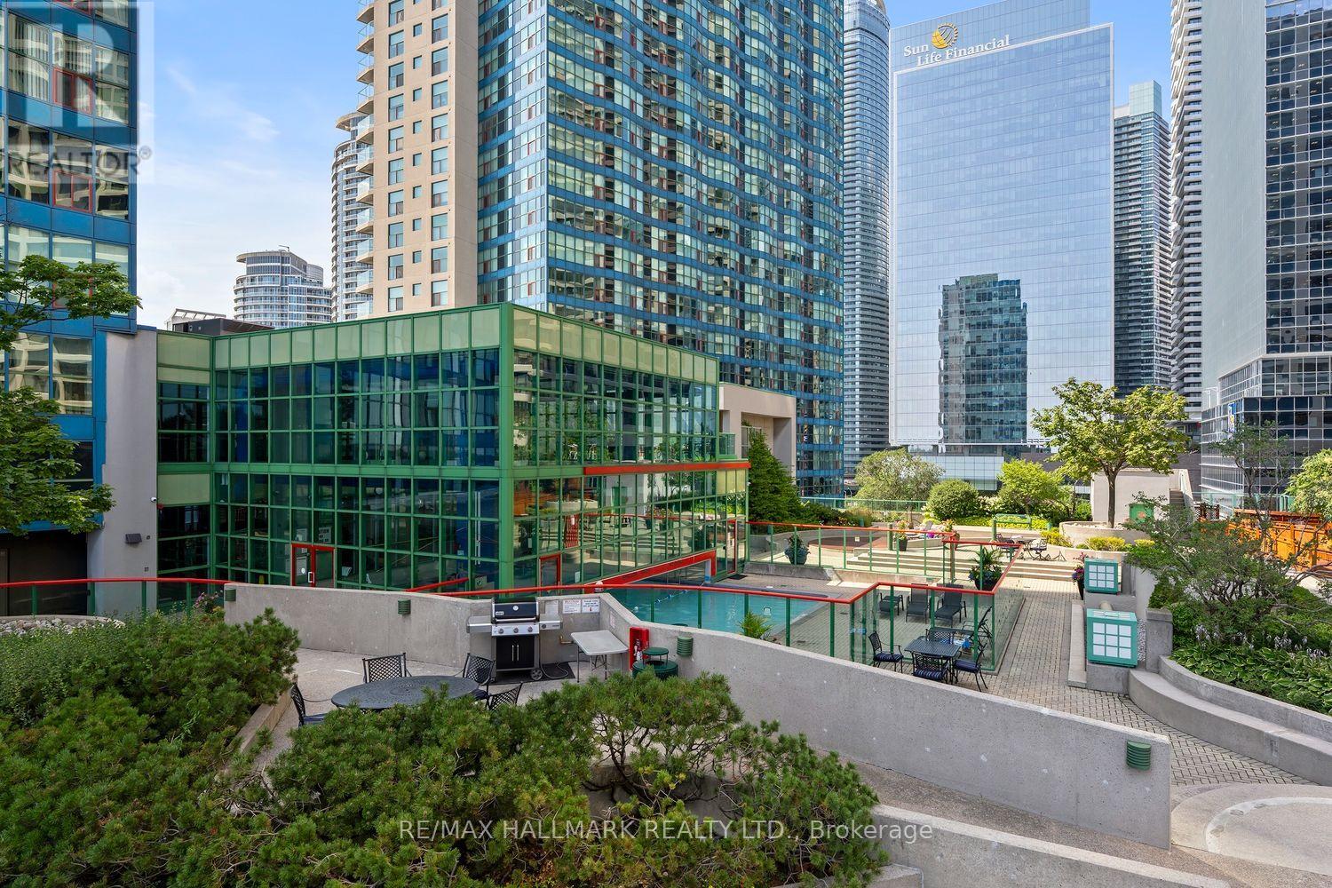504 - 77 Harbour Square, Toronto, Ontario  M5J 2S2 - Photo 19 - C13676014