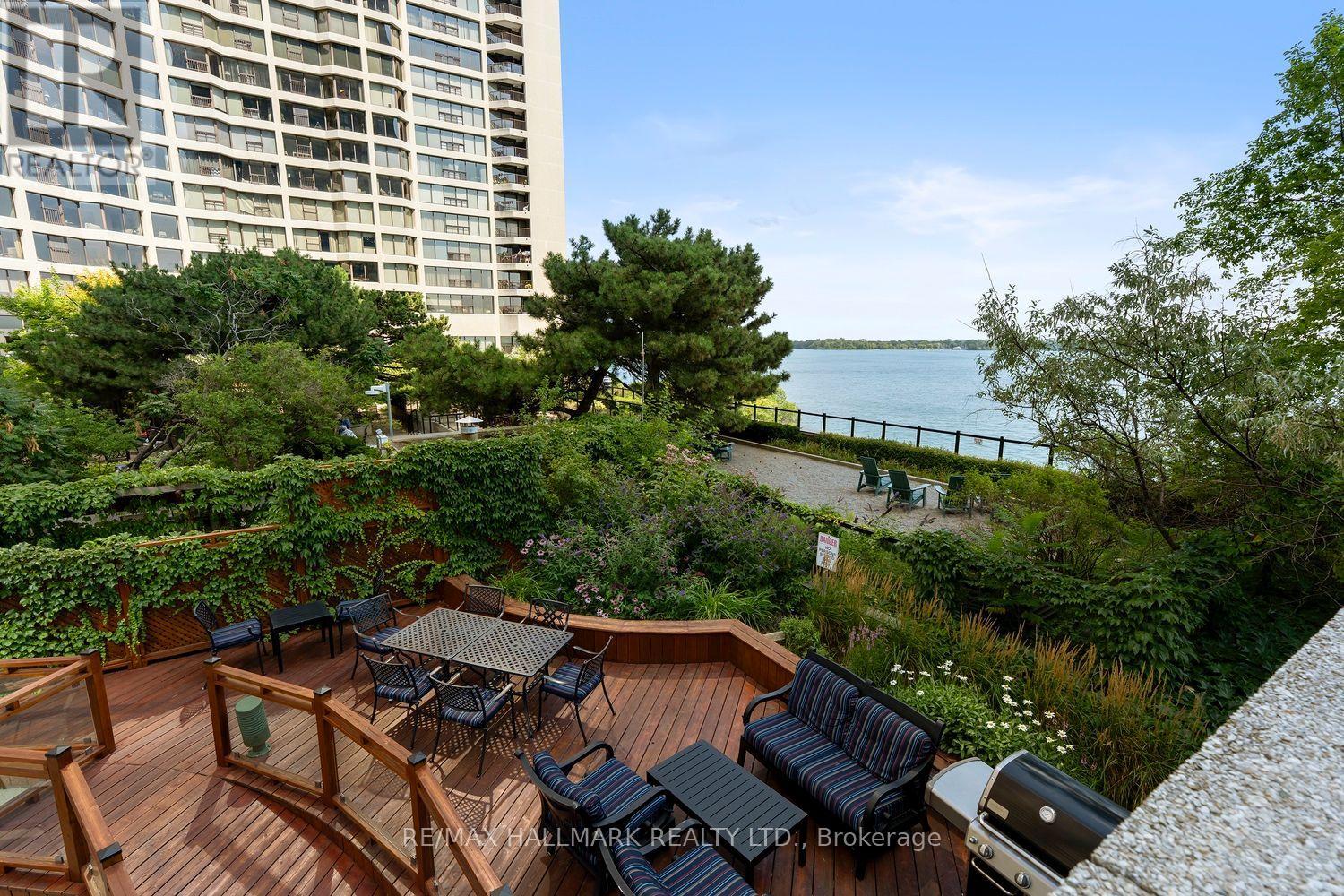 504 - 77 Harbour Square, Toronto, Ontario  M5J 2S2 - Photo 20 - C13676014