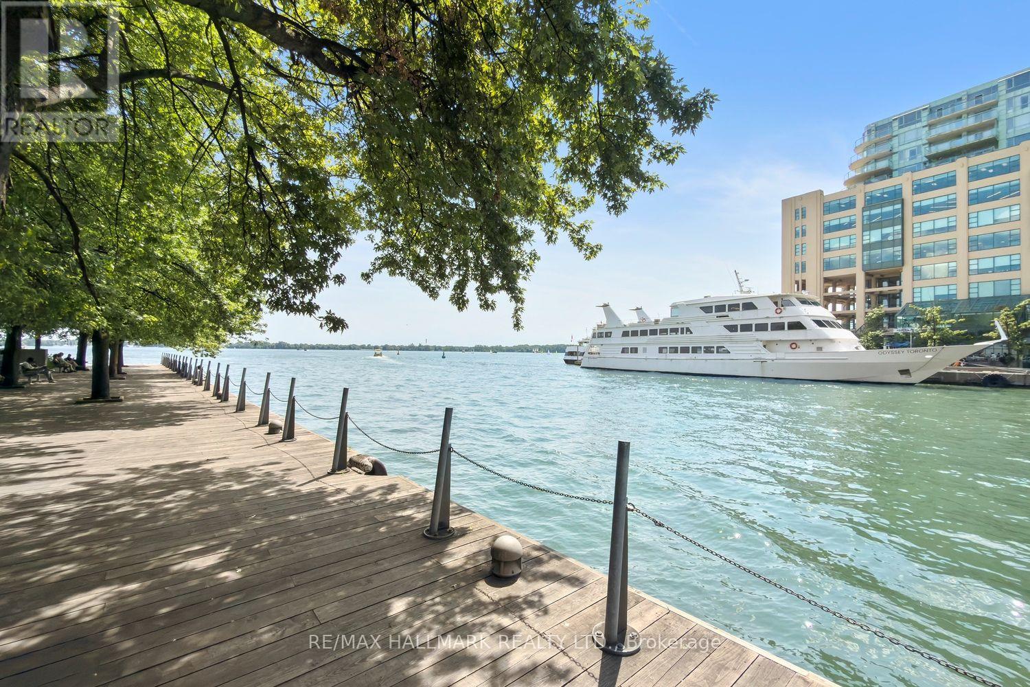 504 - 77 Harbour Square, Toronto, Ontario  M5J 2S2 - Photo 4 - C13676014