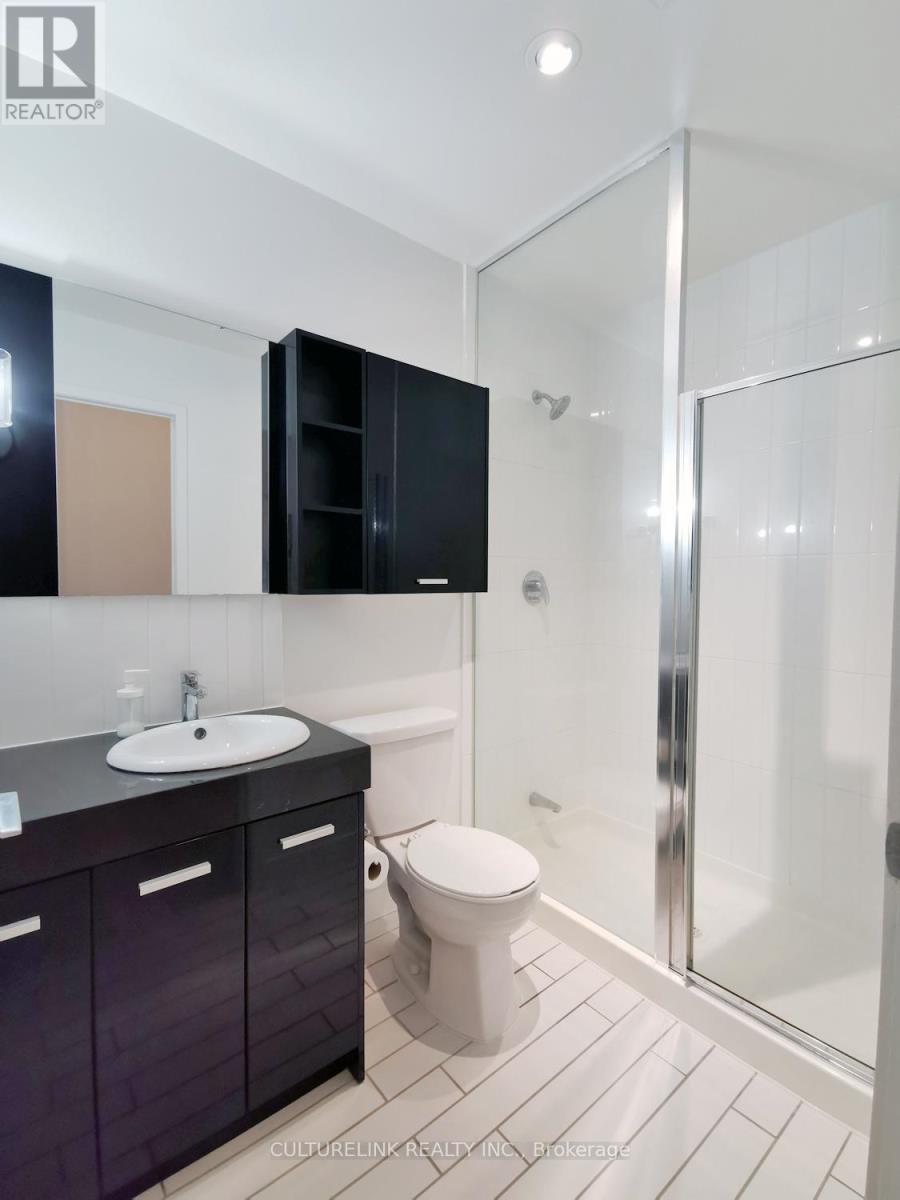 Th11 - 33 Singer Court, Toronto, Ontario  M2K 0B4 - Photo 11 - C13676076