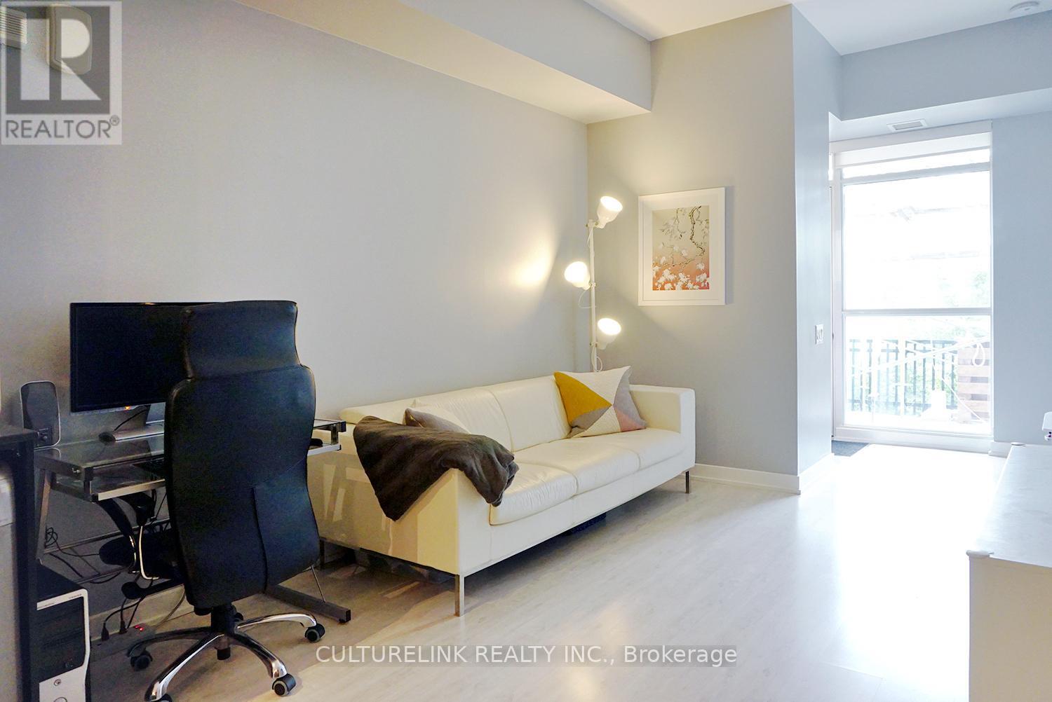 Th11 - 33 Singer Court, Toronto, Ontario  M2K 0B4 - Photo 4 - C13676076