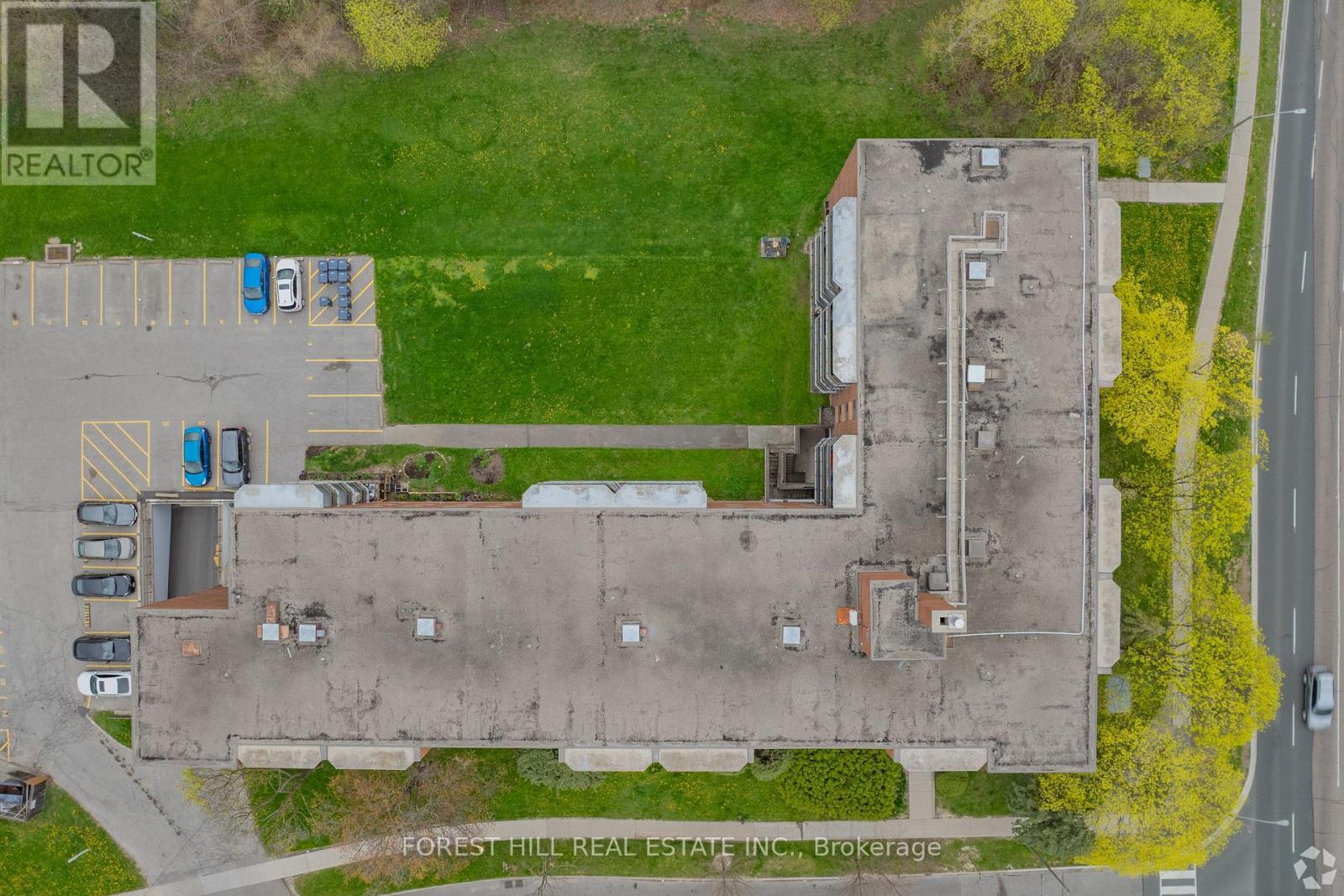301 - 32 CLAYLAND DRIVE Toronto (Parkwoods-Donalda), ON M3A 2A5
