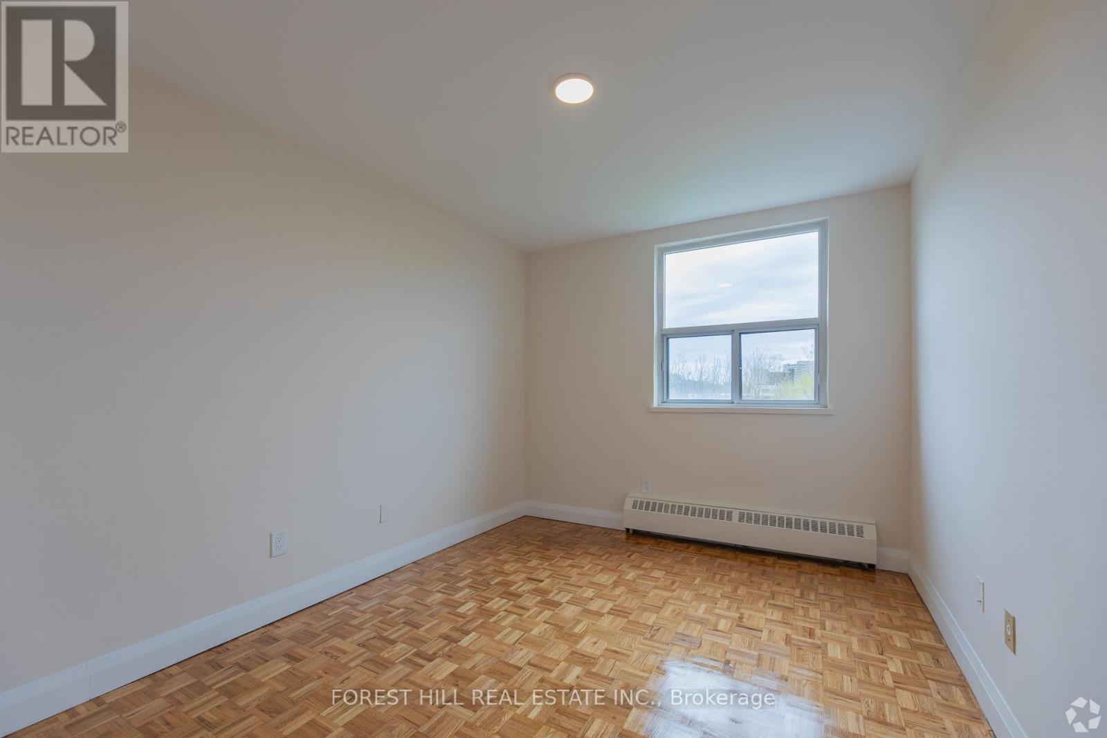 301 - 32 CLAYLAND DRIVE Toronto (Parkwoods-Donalda), ON M3A 2A5