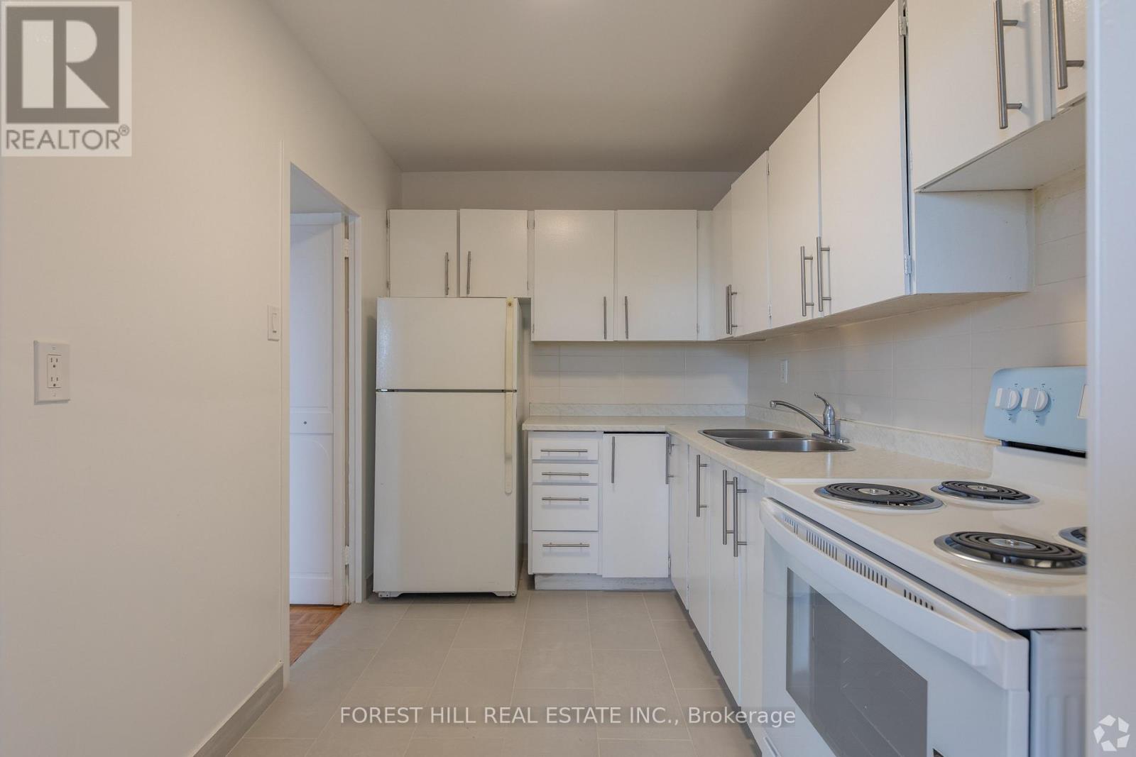 512 - 32 CLAYLAND DRIVE Toronto (Parkwoods-Donalda), ON M3A 2A5