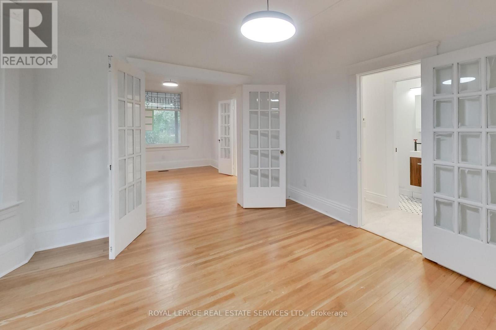218 Montrose Avenue, Toronto, Ontario  M6G 3G7 - Photo 10 - C13676216