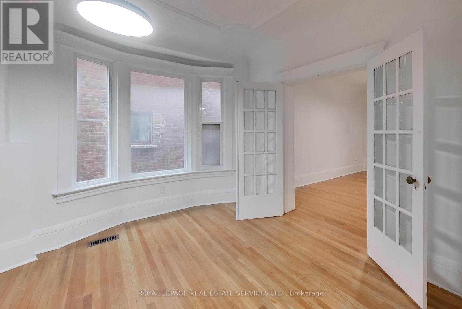 218 Montrose Avenue, Toronto, Ontario  M6G 3G7 - Photo 11 - C13676216