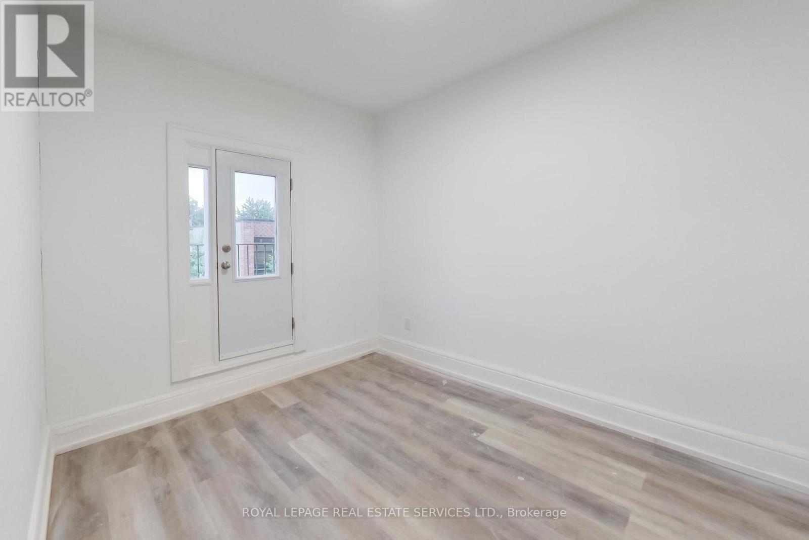 218 Montrose Avenue, Toronto, Ontario  M6G 3G7 - Photo 22 - C13676216