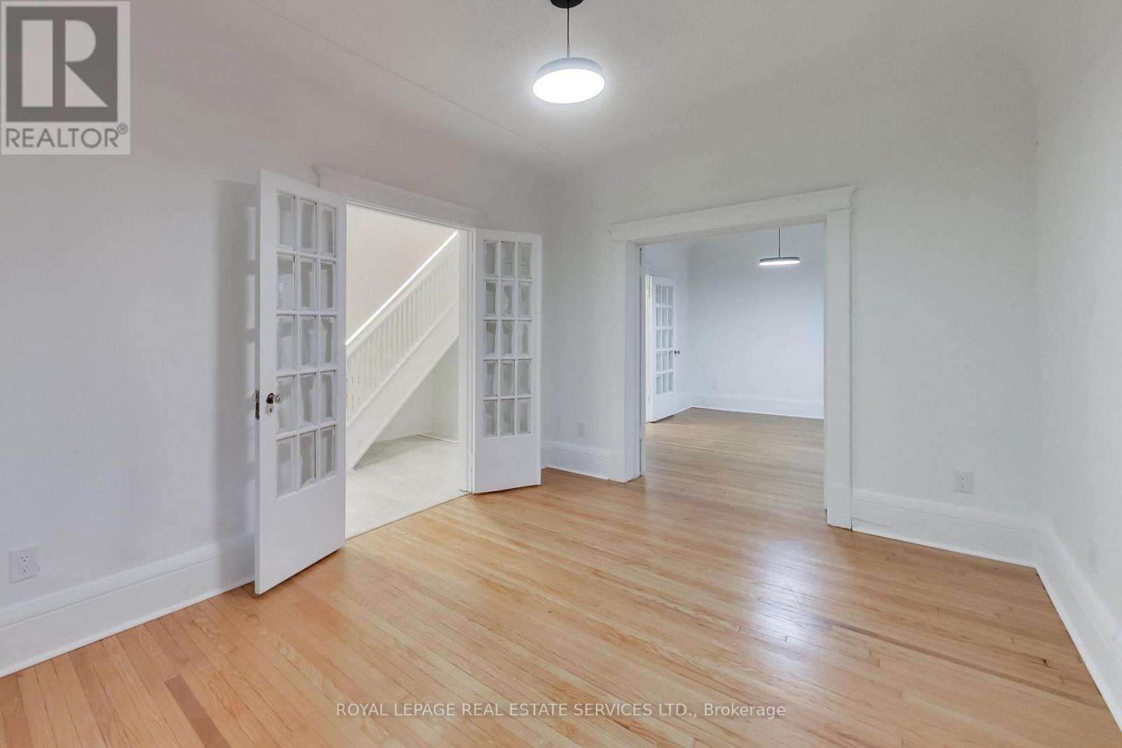 218 Montrose Avenue, Toronto, Ontario  M6G 3G7 - Photo 7 - C13676216