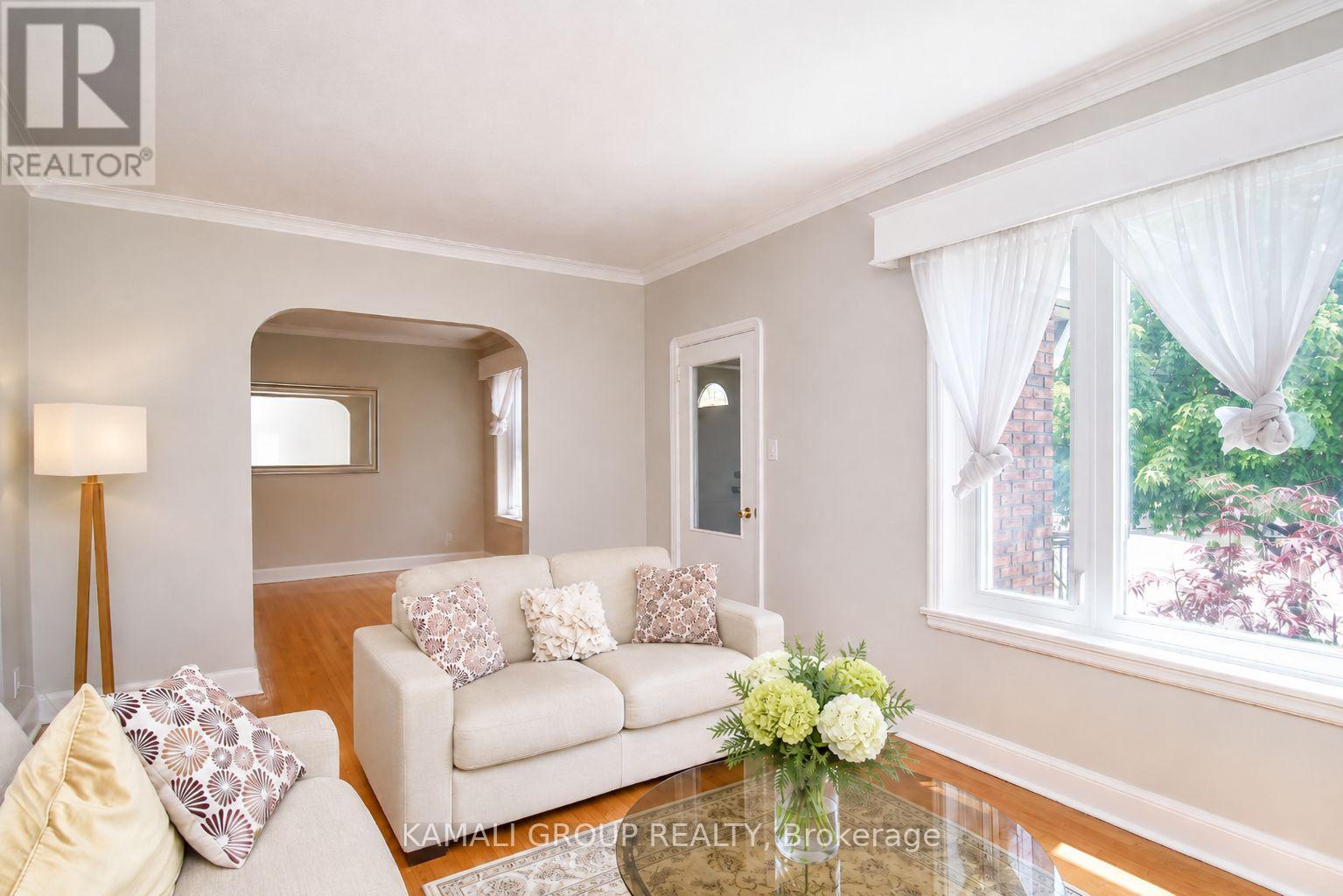 Main - 138 Johnston Avenue, Toronto, Ontario  M2N 1H2 - Photo 3 - C13676240