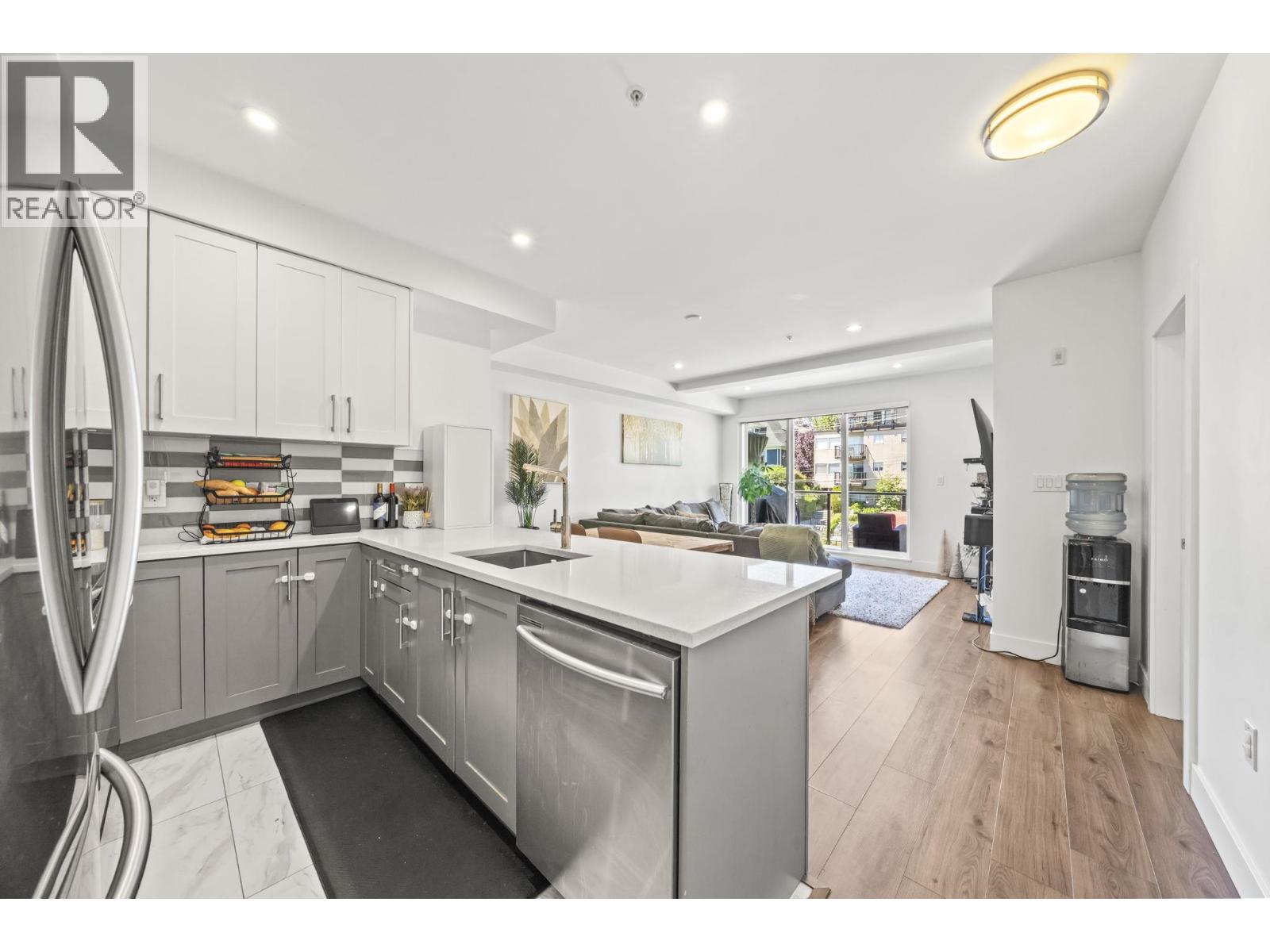 507 218 Carnarvon Street, New Westminster, British Columbia  V3L 1B8 - Photo 2 - R3136097