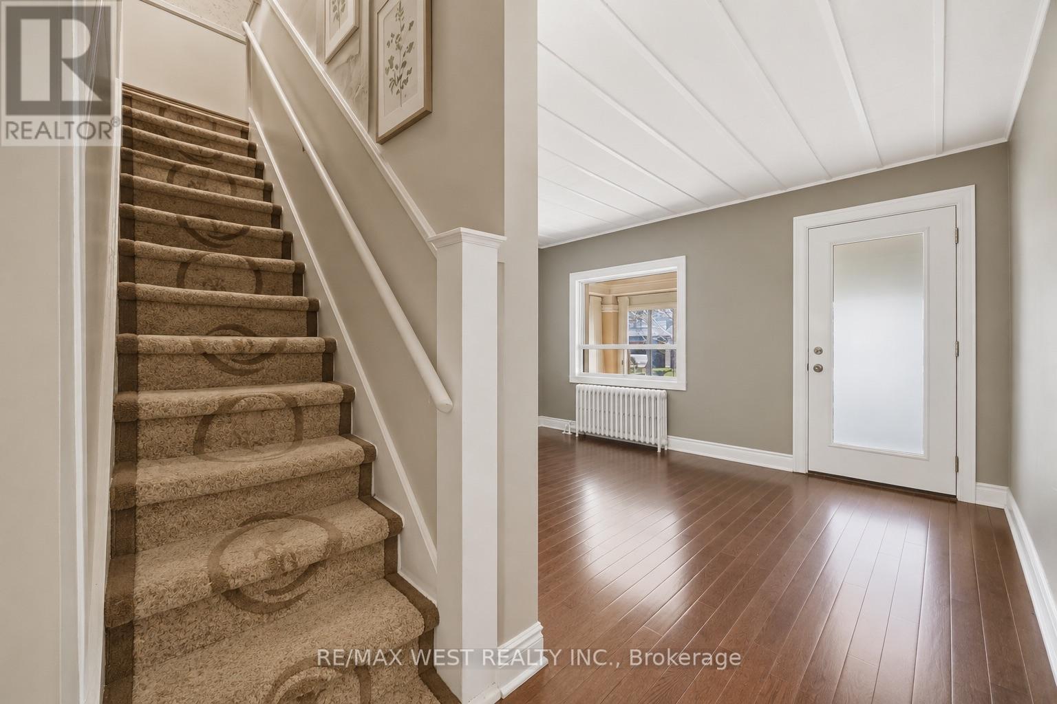 79 King Edward Avenue, Toronto, Ontario  M4C 5J5 - Photo 10 - E13675970