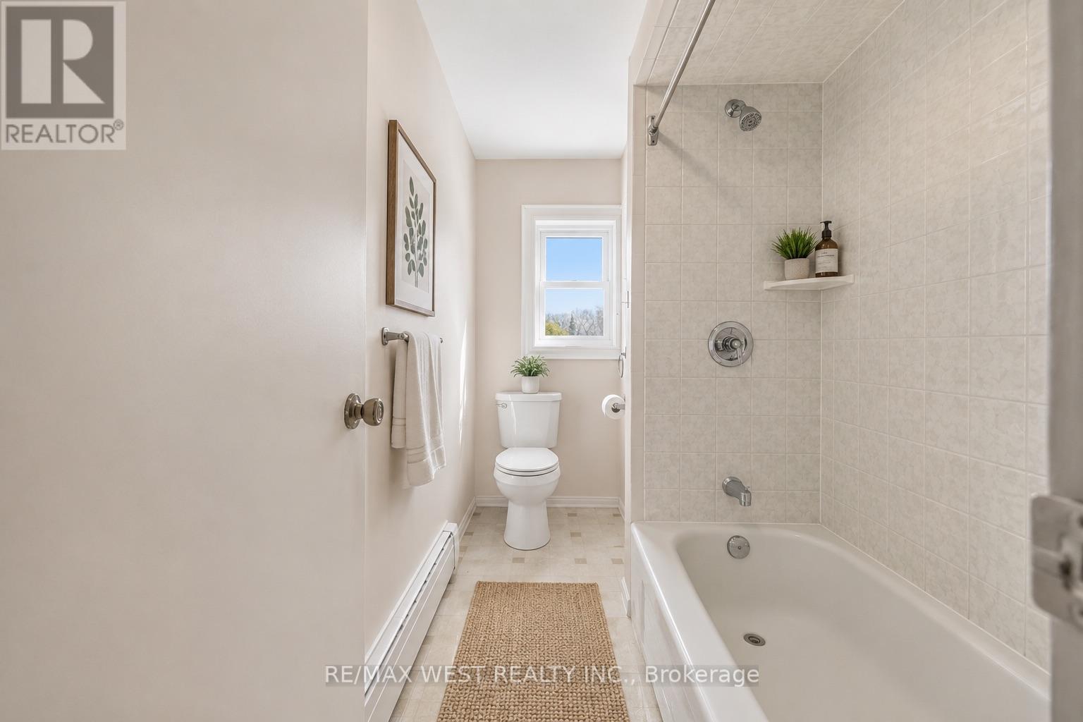 79 King Edward Avenue, Toronto, Ontario  M4C 5J5 - Photo 13 - E13675970