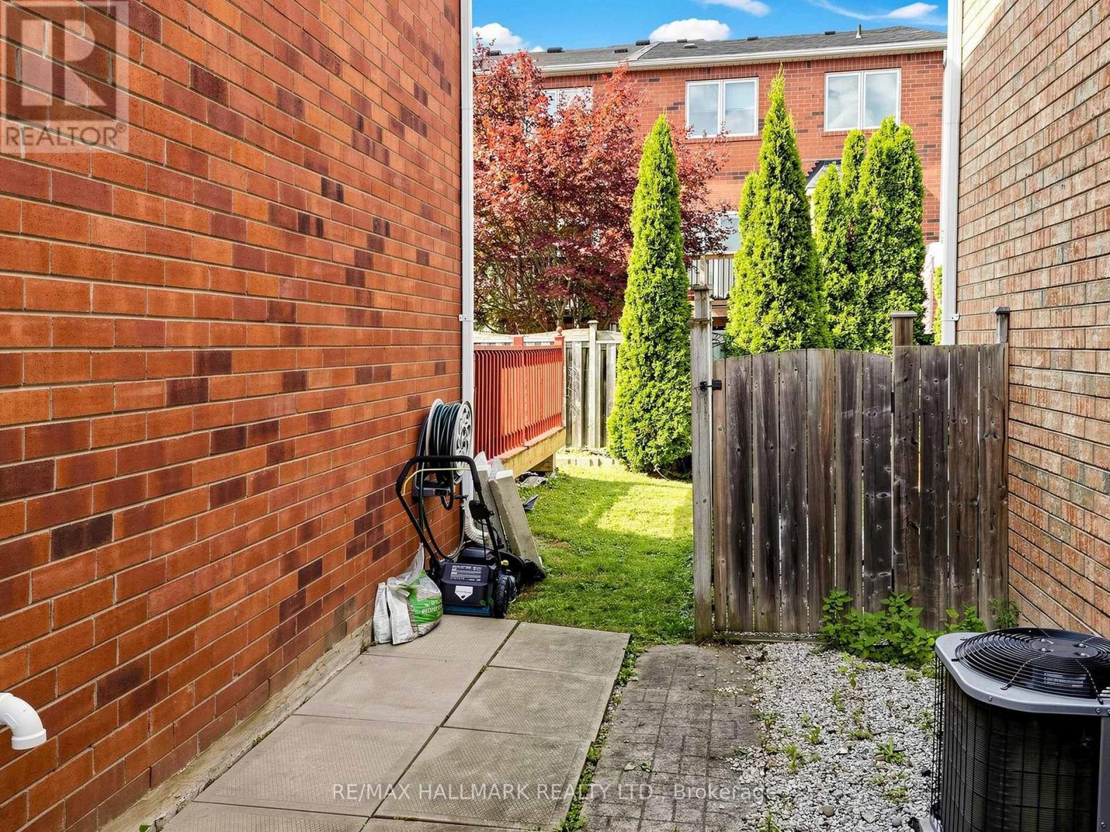 12 Stokely Crescent, Whitby, Ontario L1N 9S8 - Photo 46 - E13675976