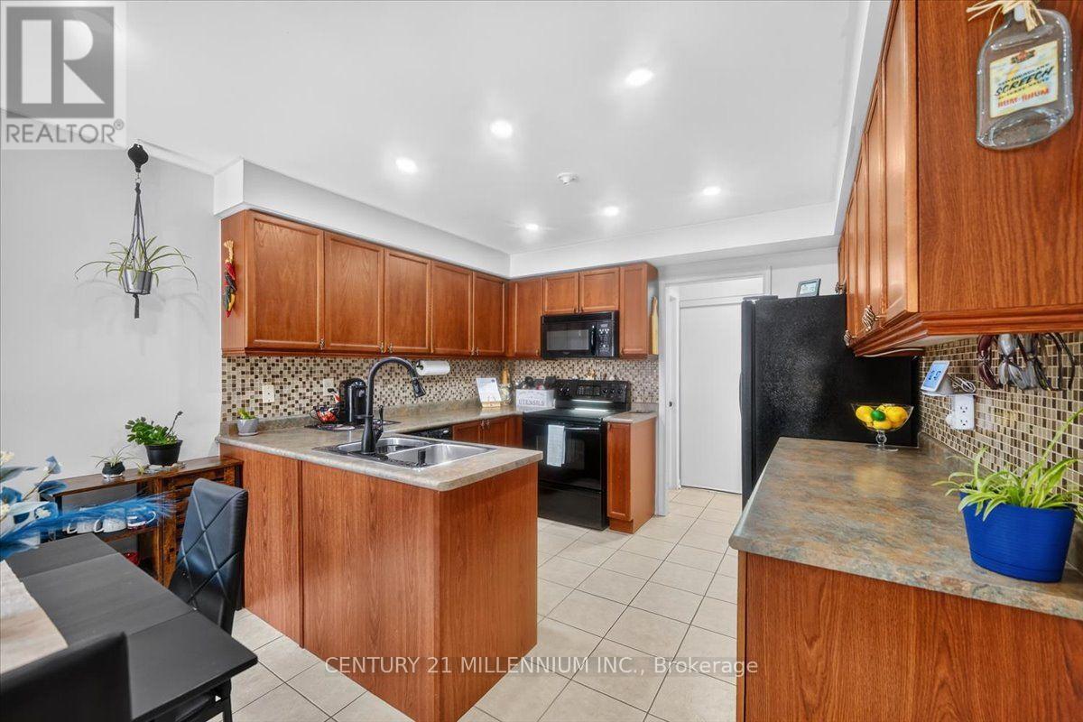 23 Eldad Drive, Clarington, Ontario  L1C 5L1 - Photo 8 - E13675992