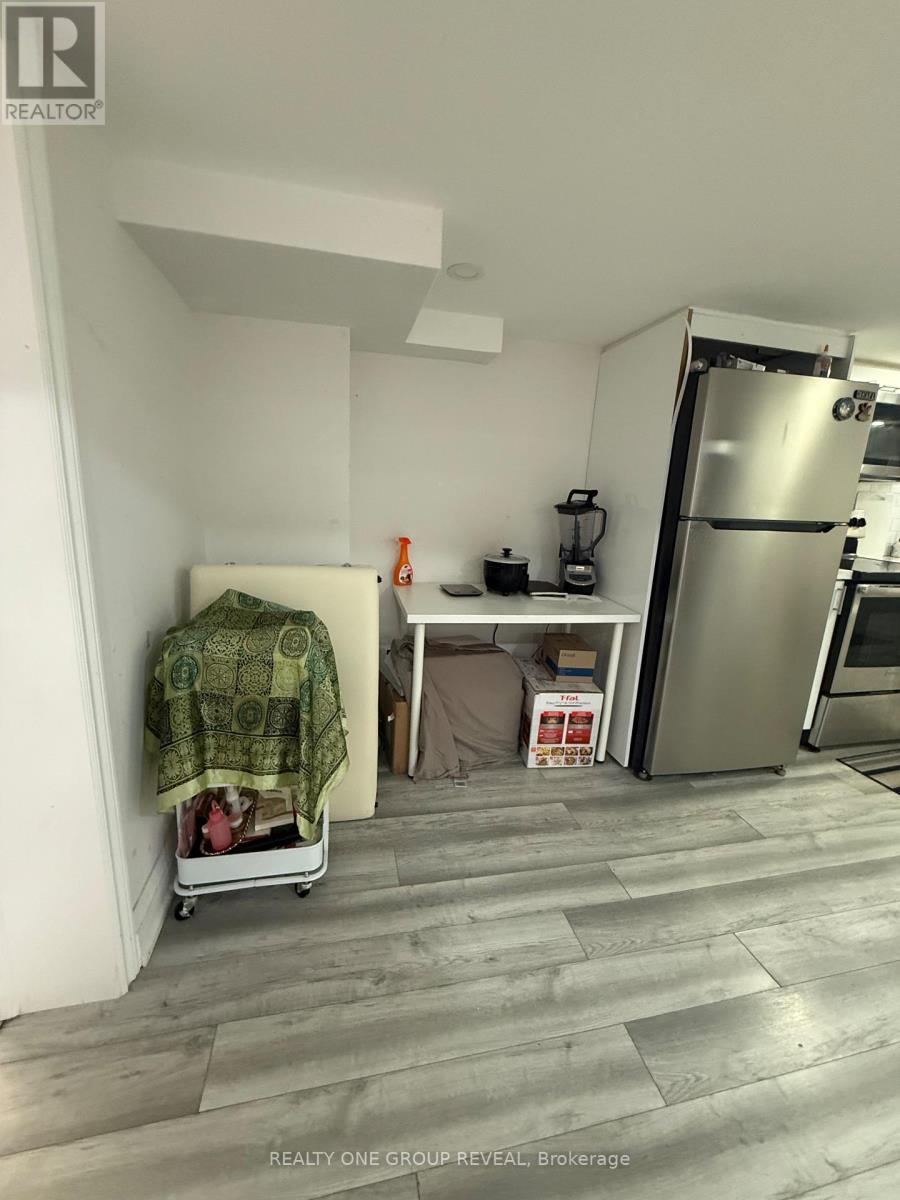 161 Coleridge Avenue, Toronto, Ontario  M4C 4H8 - Photo 9 - E13676028