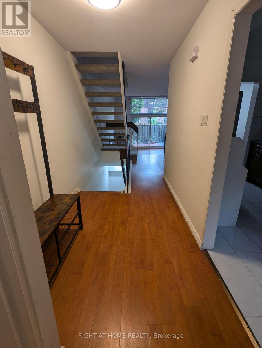 2 - 20 Hainford Street, Toronto, Ontario M1E 4Y5 - Photo 2 - E13676108