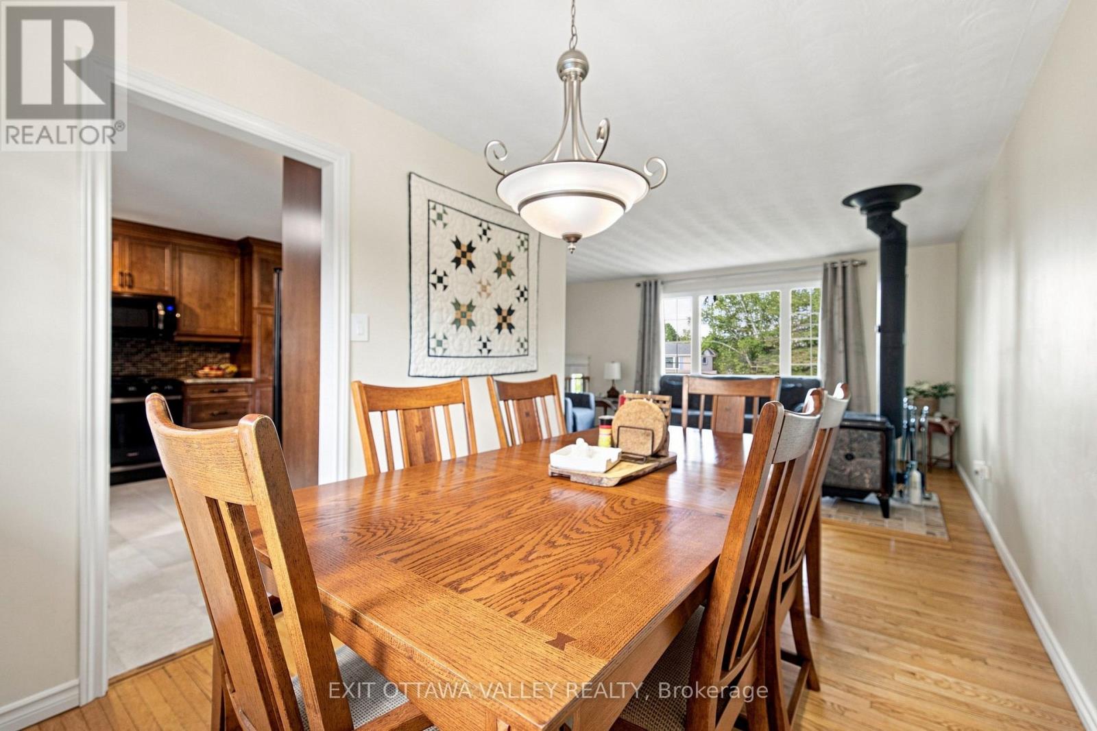 5 Valley Street, Laurentian Valley, Ontario  K8A 8R3 - Photo 23 - X13676158