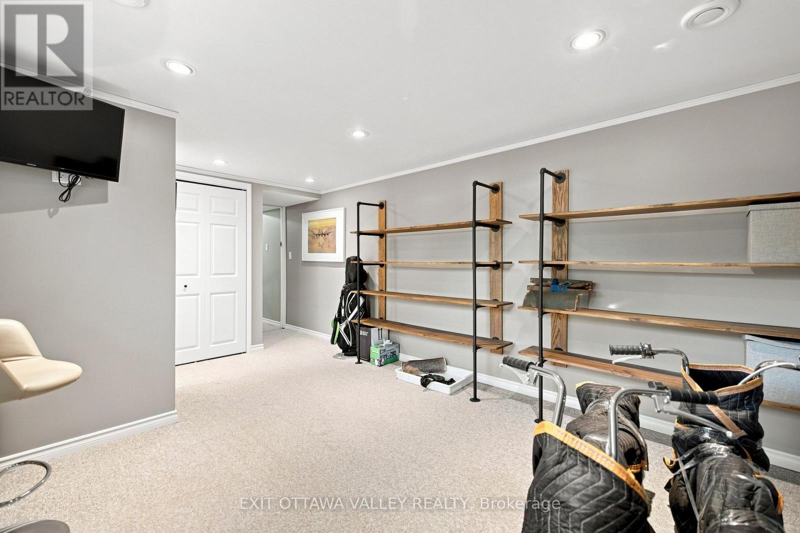 5 Valley Street, Laurentian Valley, Ontario  K8A 8R3 - Photo 40 - X13676158